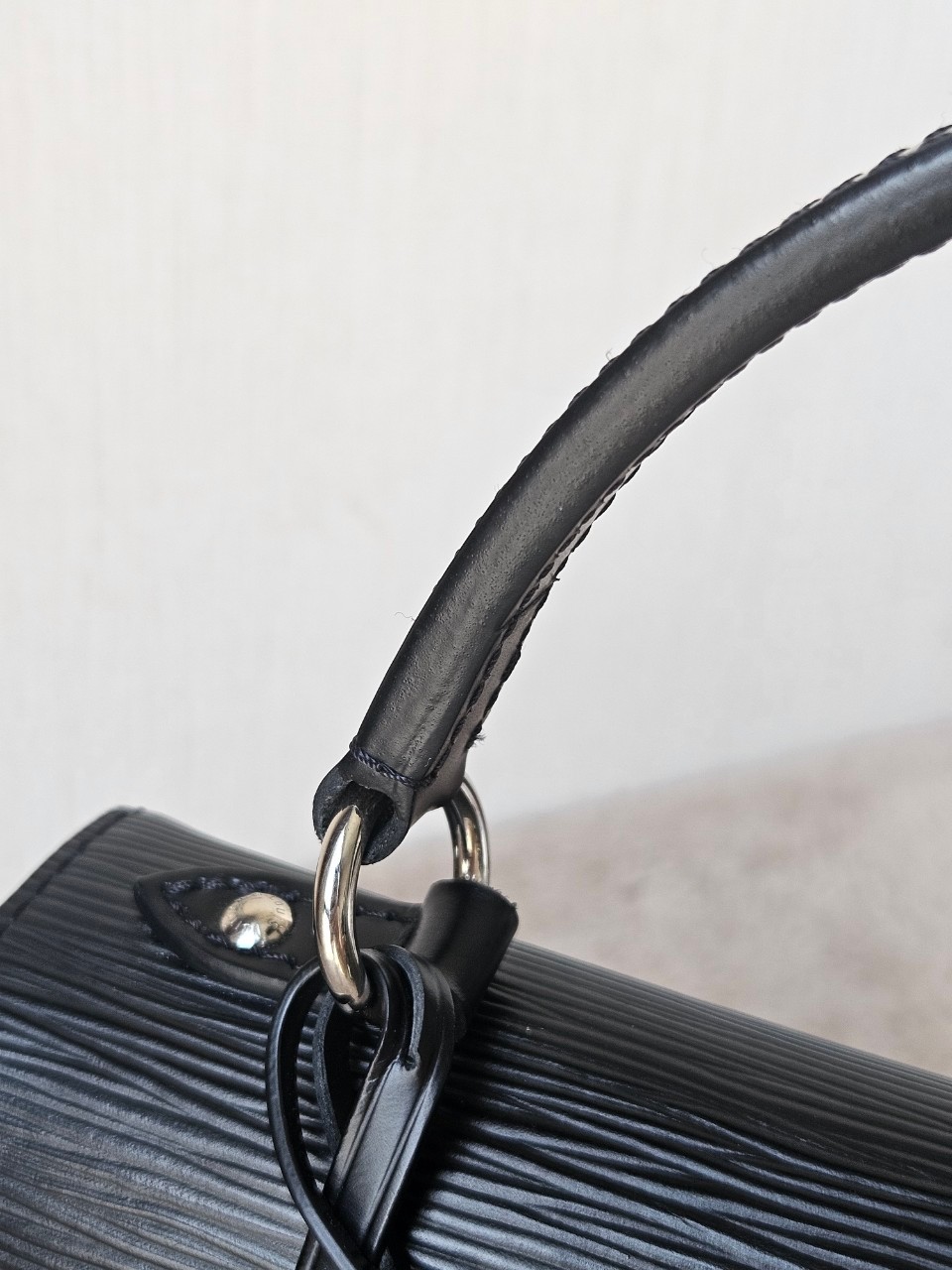 LV M41312 Cluny BB EPI microchip