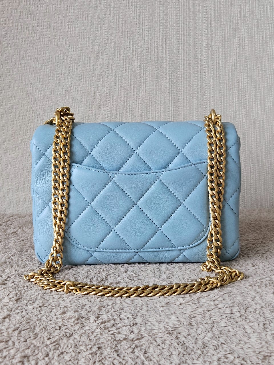 Chanel 22P Seasonal Mini Square Flap Bag Lambskin Light Blue And Enamel With Gold Hardware Metalplate
