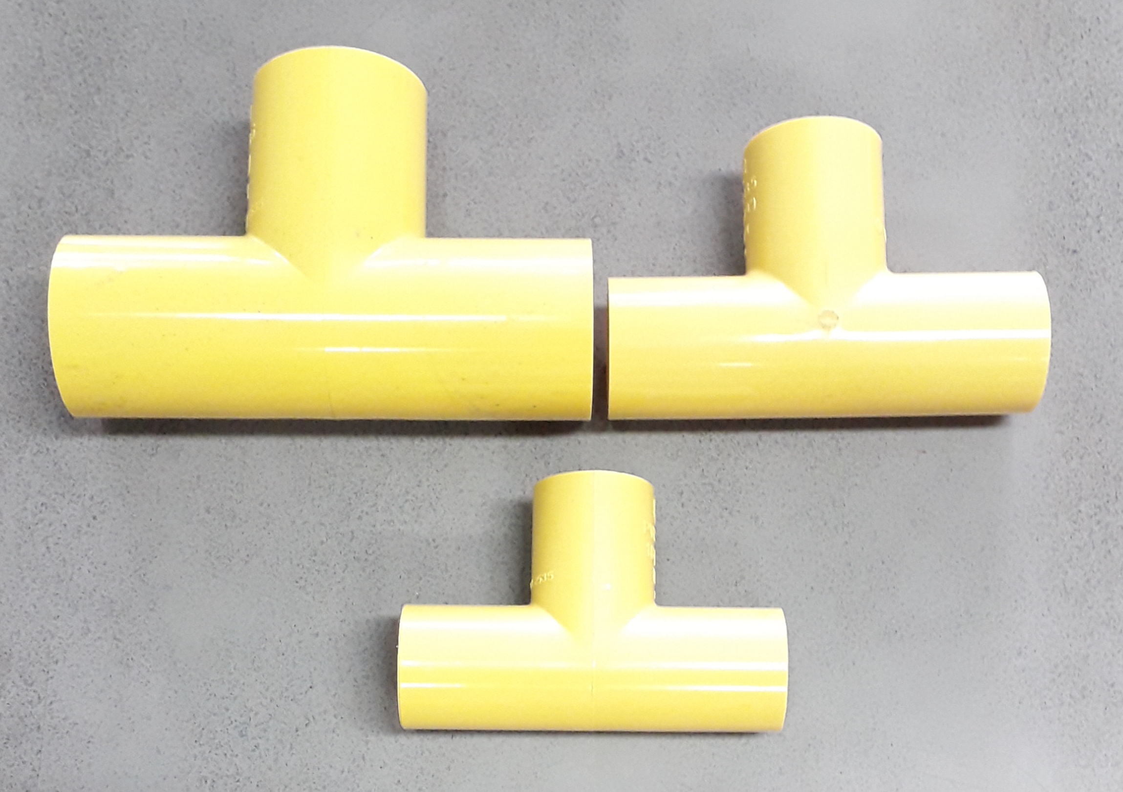 สามทางร้อยสายไฟ สีเหลือง ตราช้าง