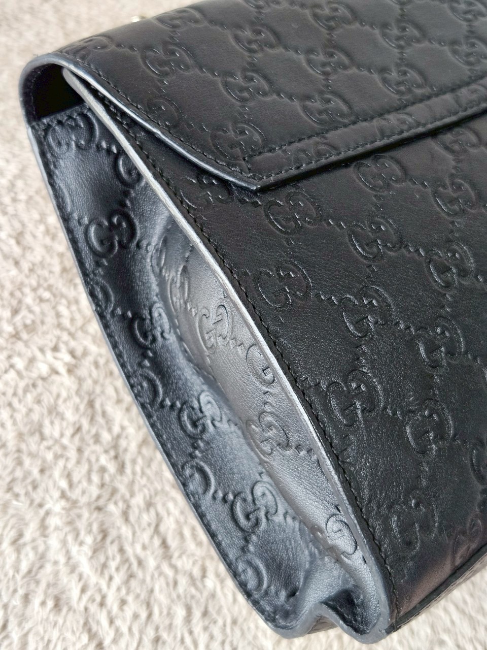 Gucci 295402 Emily Guccissima Medium