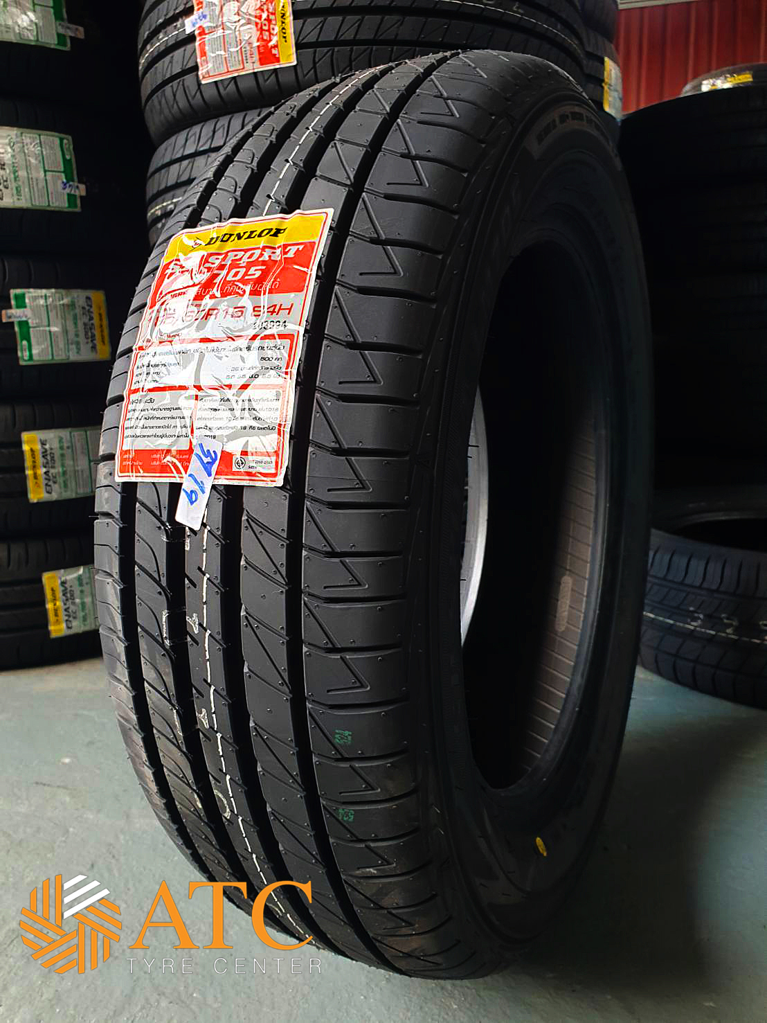 DUNLOP LM705 195/55R15 เส้นละ 2,300 บาท