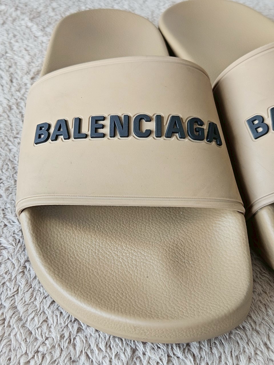 Balenciaga Pool Slides With Logo สีน้ำตาล