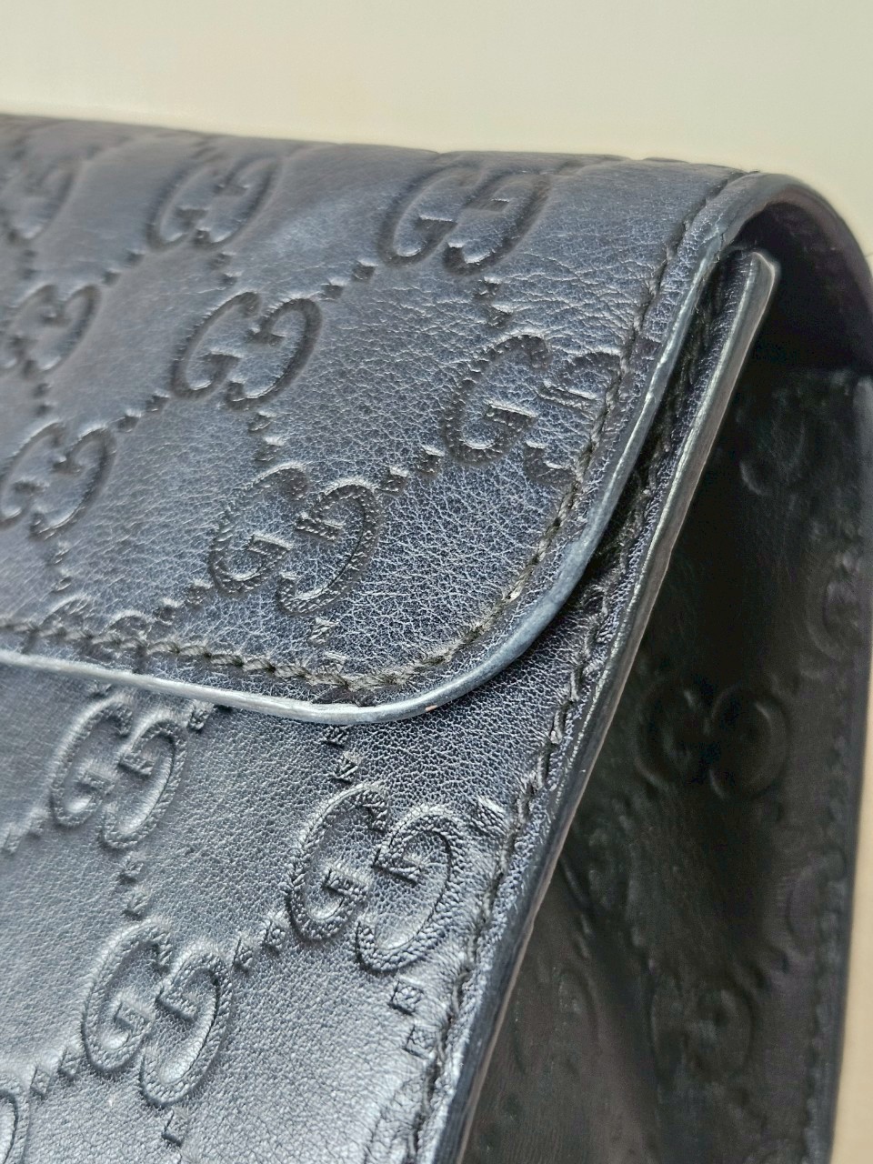 Gucci 295402 Emily Guccissima Medium