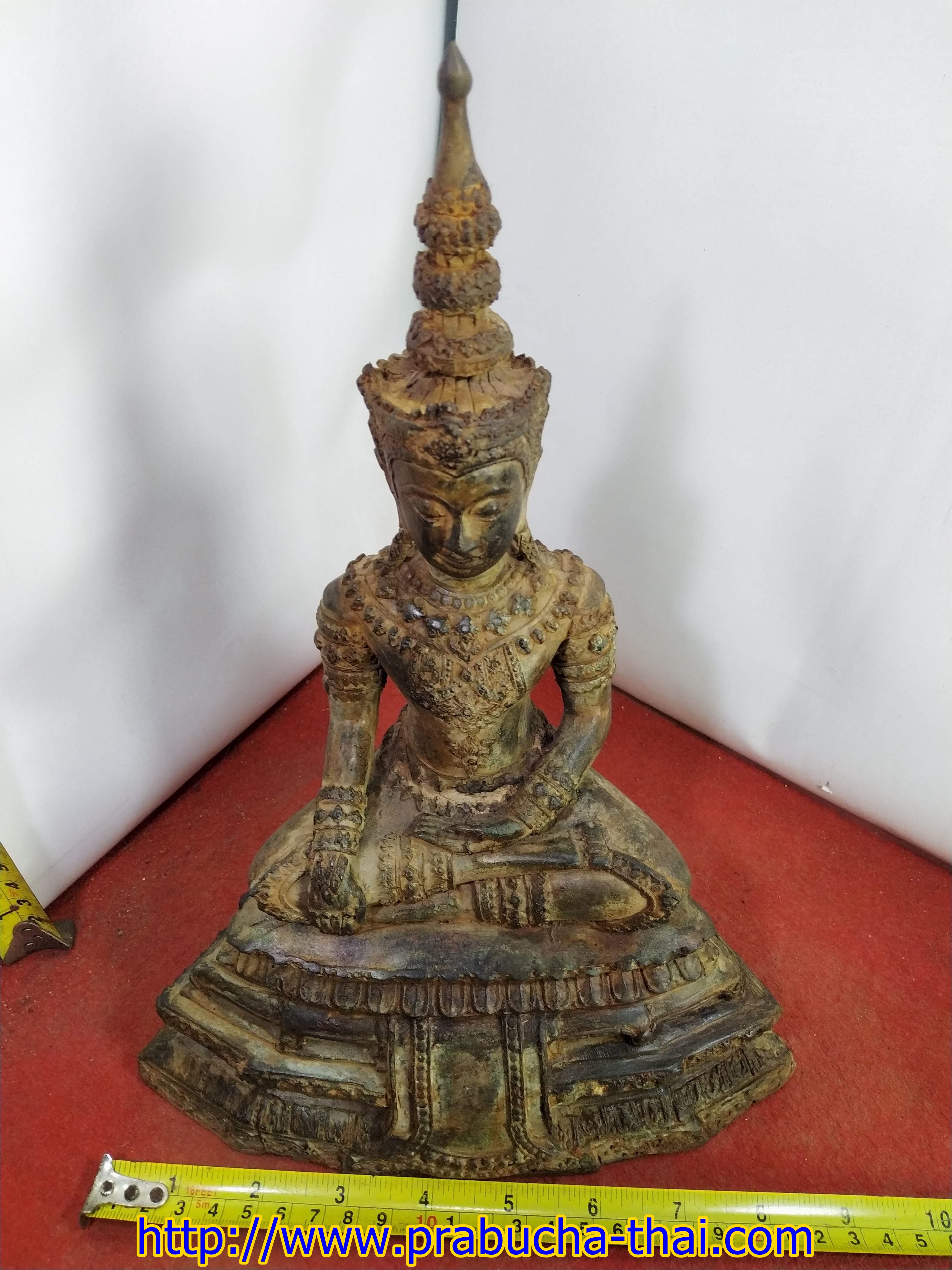 สมเด็จองค์ปฐมบรมจักรพรรดิพุทธมหาราชา(องค์จำลอง) ฐานกว้าง 9 นิ้ว