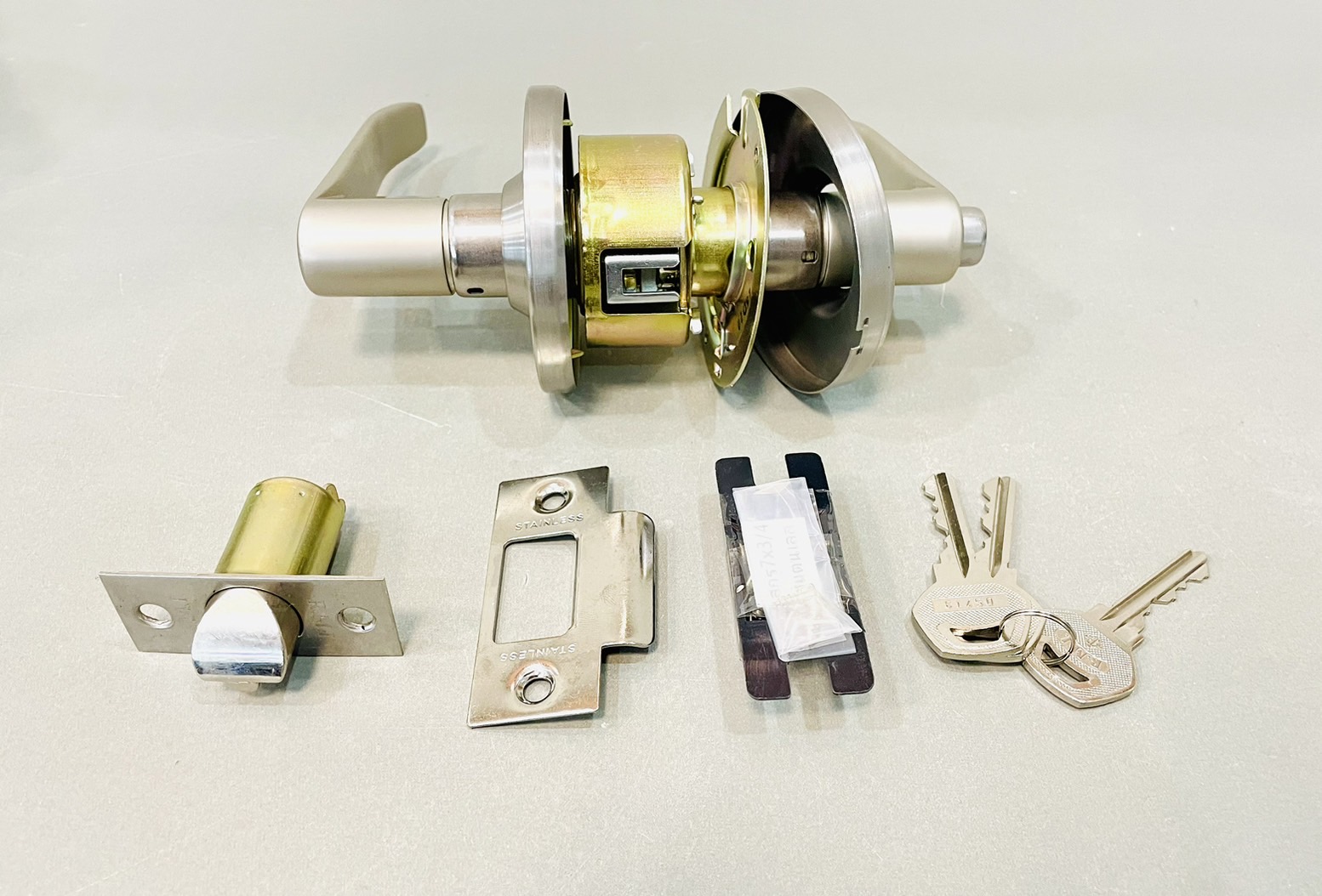 ลูกบิดอัดแผงก้านโยก RMI #RL33SS