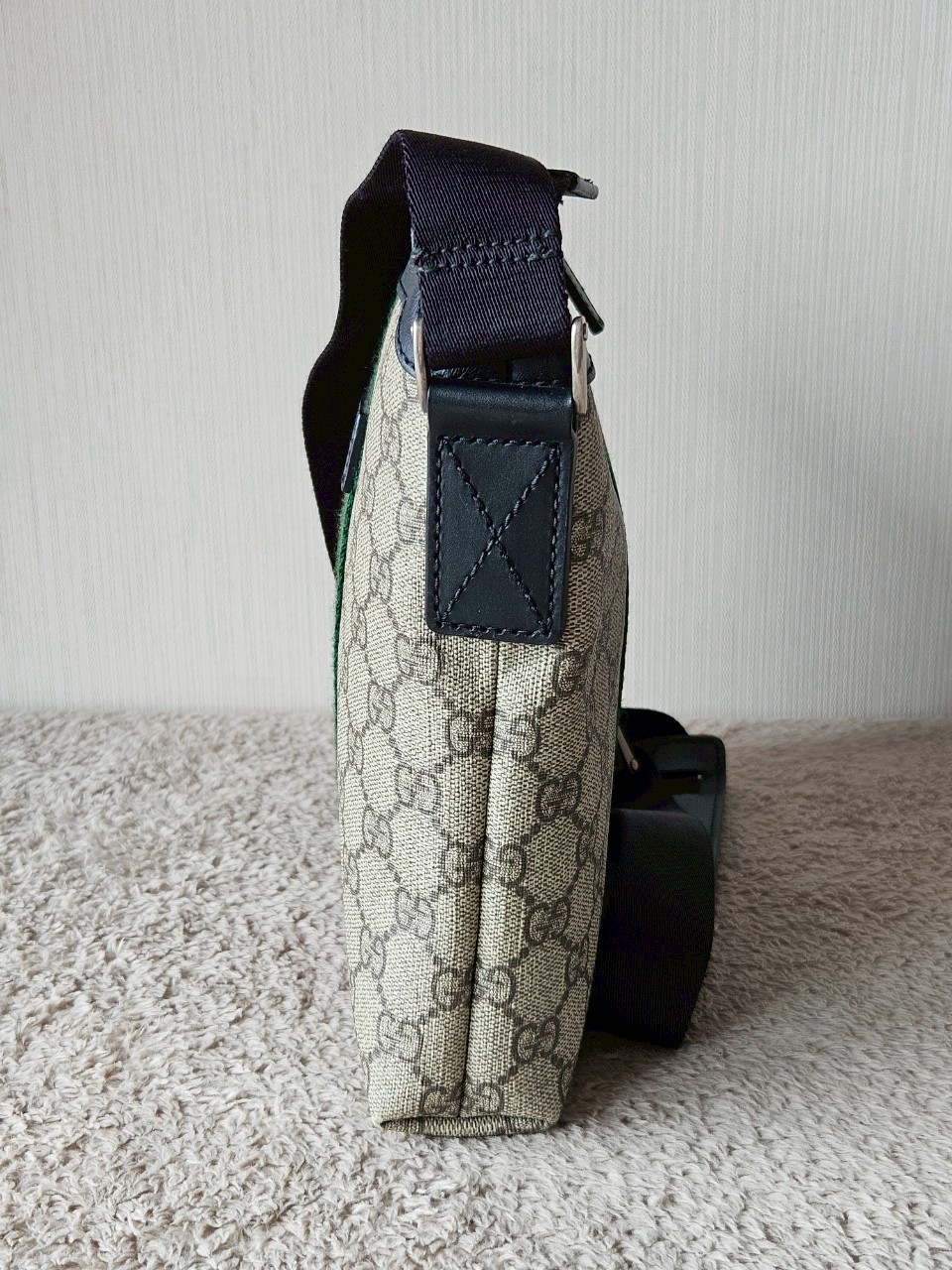 Gucci Web Messenger Supreme