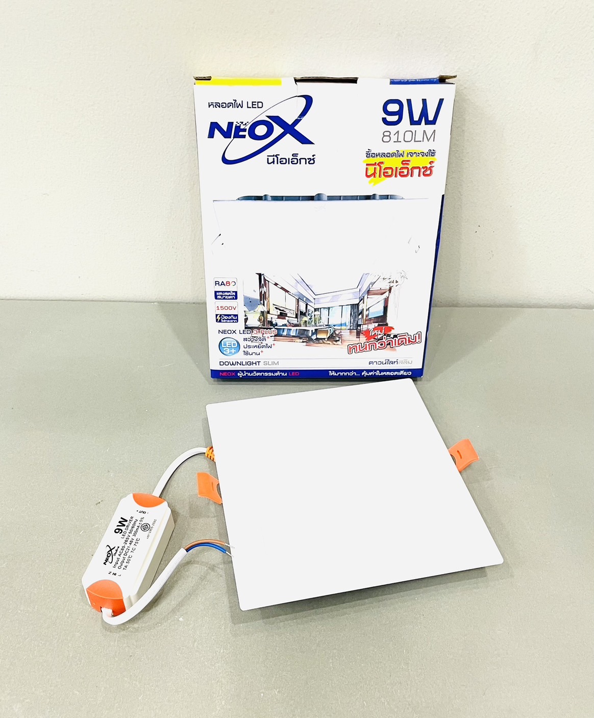 โคมดาวน์ไลท์ฝังฝ้า LED แสงขาว NeoX เหลี่ยม