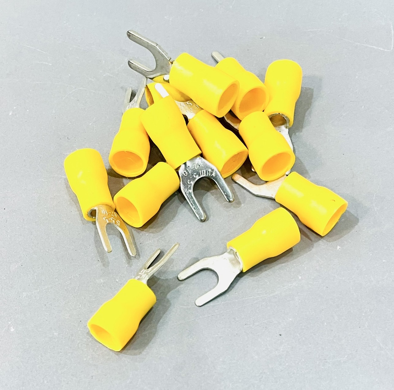 หางปลาแฉกหุ้ม SV