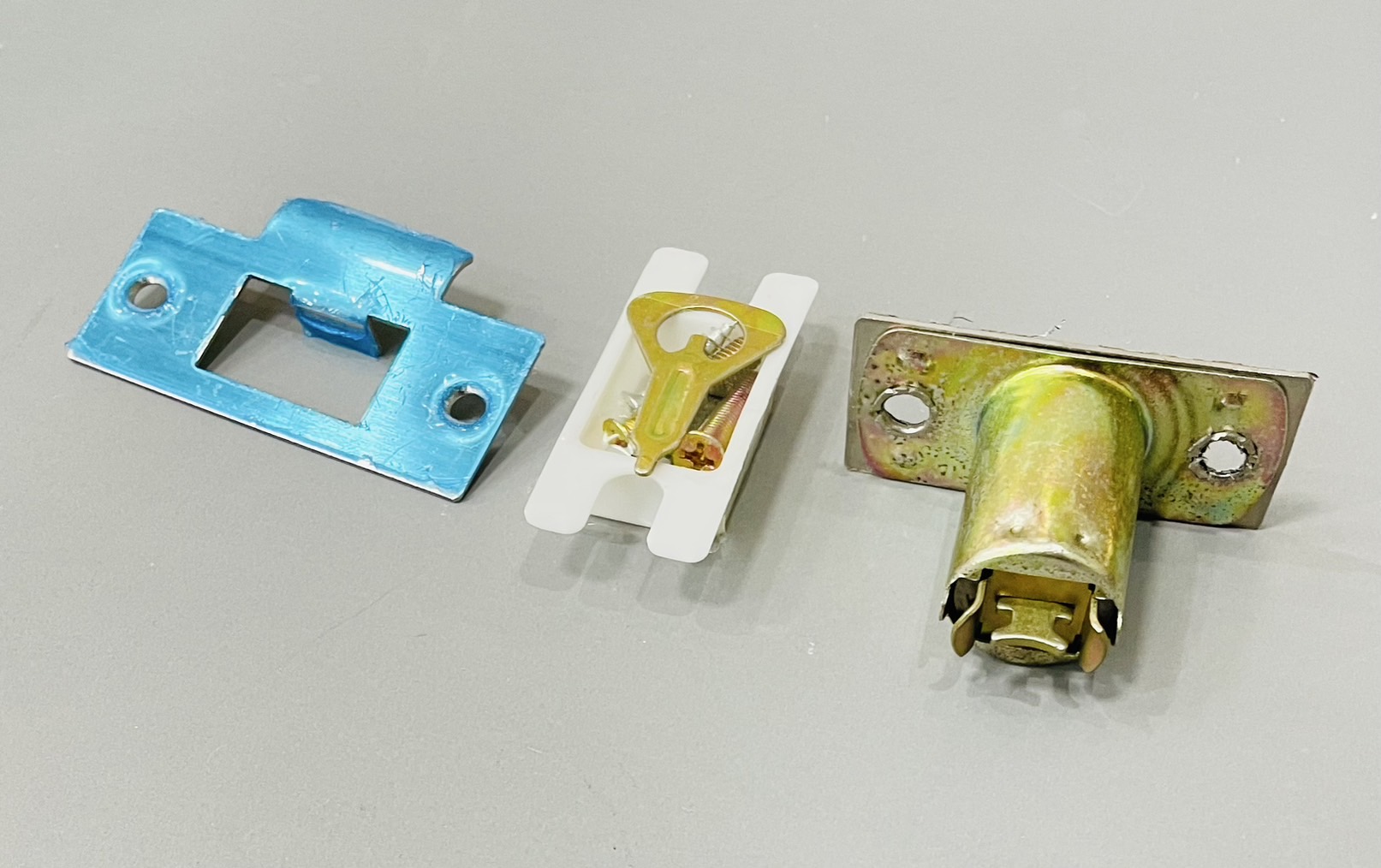 ลูกบิดประตู SOLO #641BK ไม่มีกุญแจ กลมด้าน รุ่นกล่อง