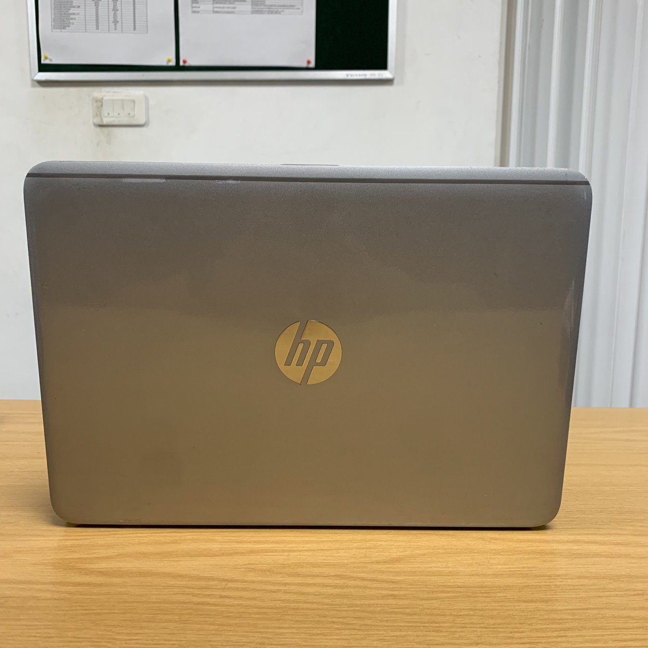 (Used) HP EliteBook Folio 1040 G3, 6th Gen Core i5, 8GB DDR4 RAM, 256GB SSD, 14"