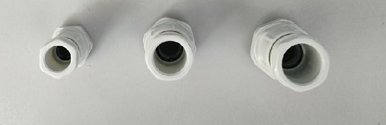 เคเบิลแกลน สีเทา