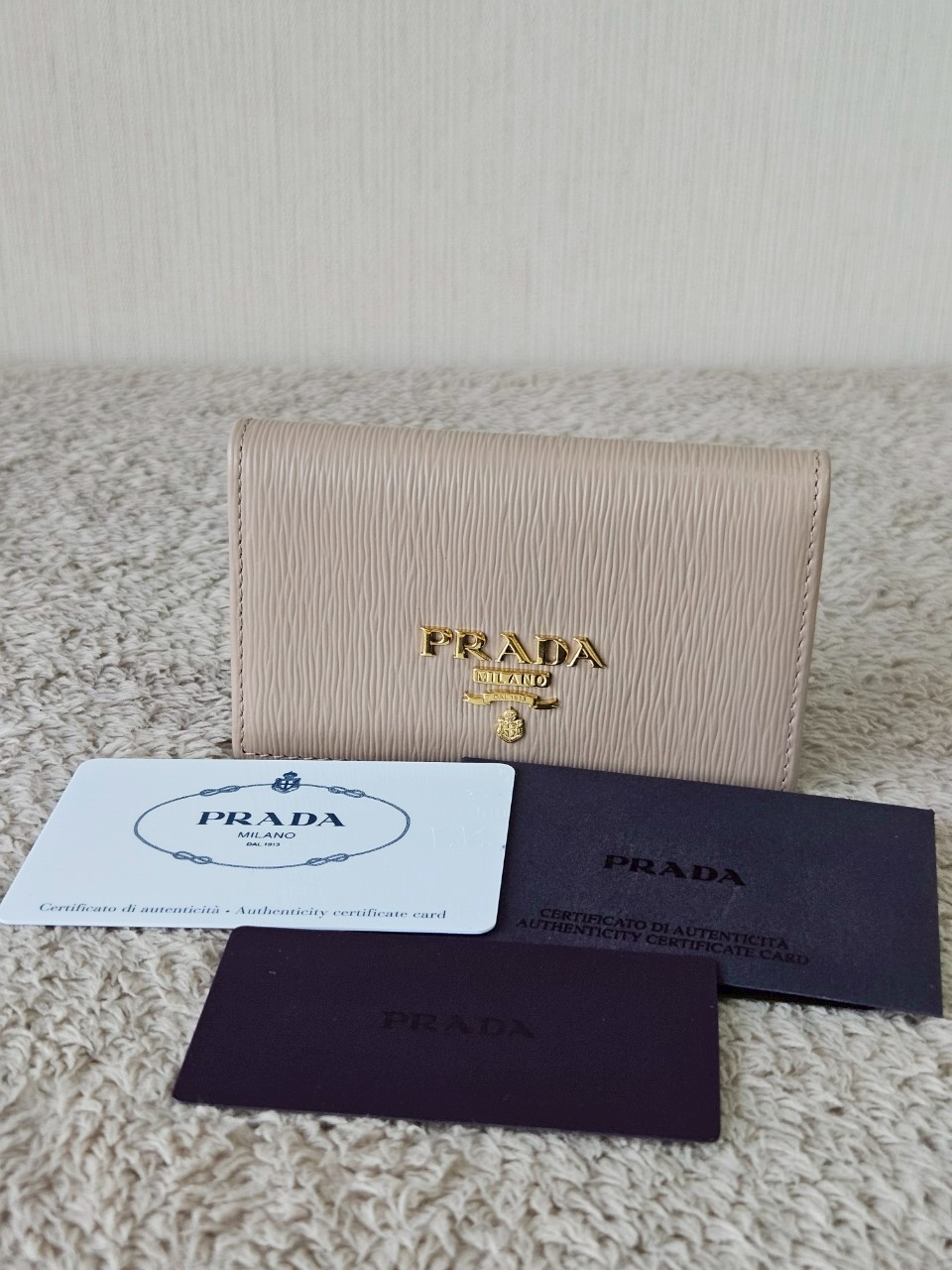 Prada 1MC122 Card Holder สีนู๊ด