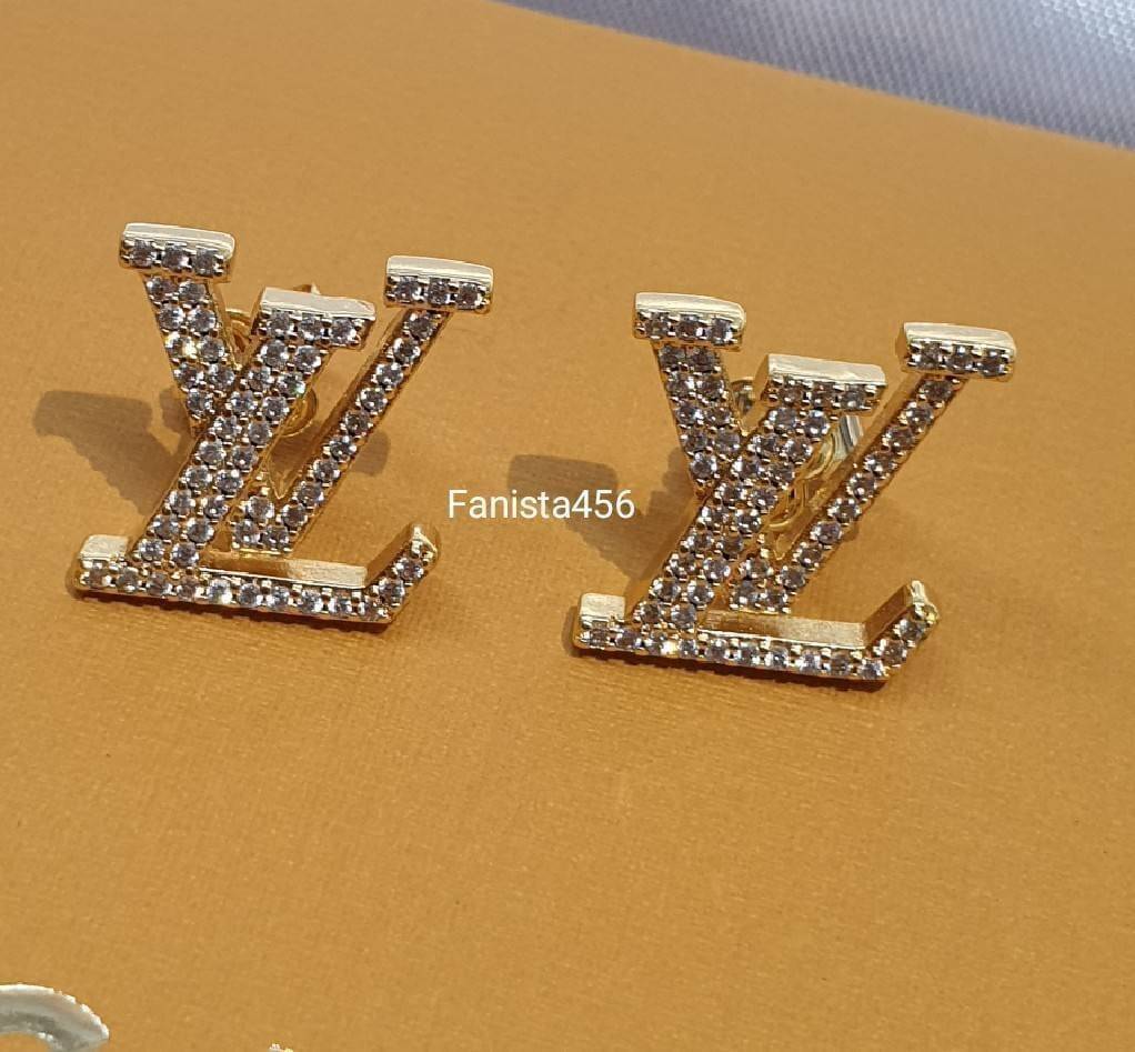 ต่างหู LOUIS VUITTON ต่างหู หลุยวิสตอง ต่างหู LV ติดหู