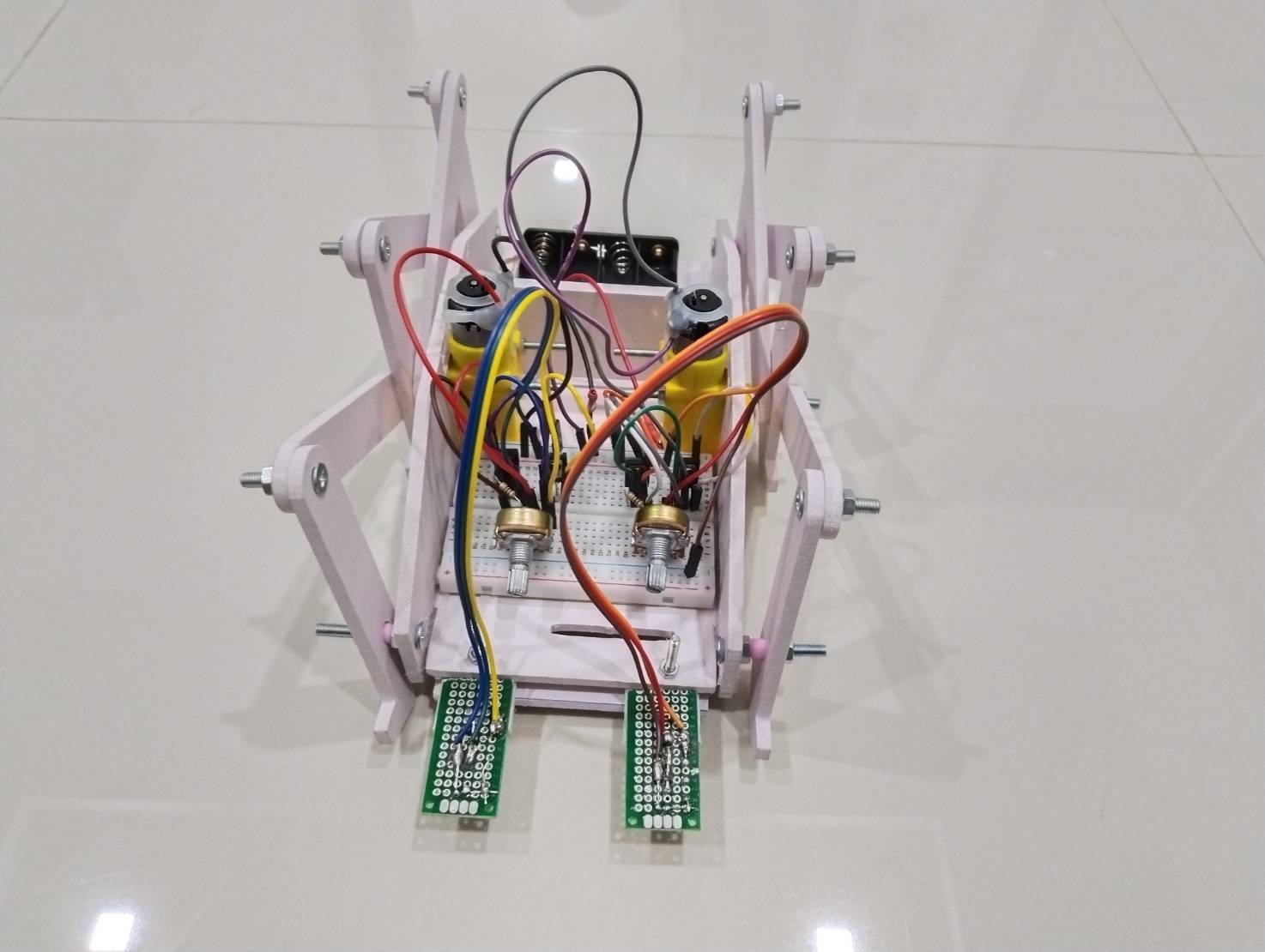 แผ่นพลาสวูดหุ่นยนต์ขาเดินแบบ 6ขา รุ่น V3 Ex