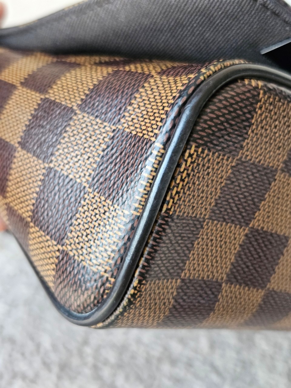 LV District Damier PM