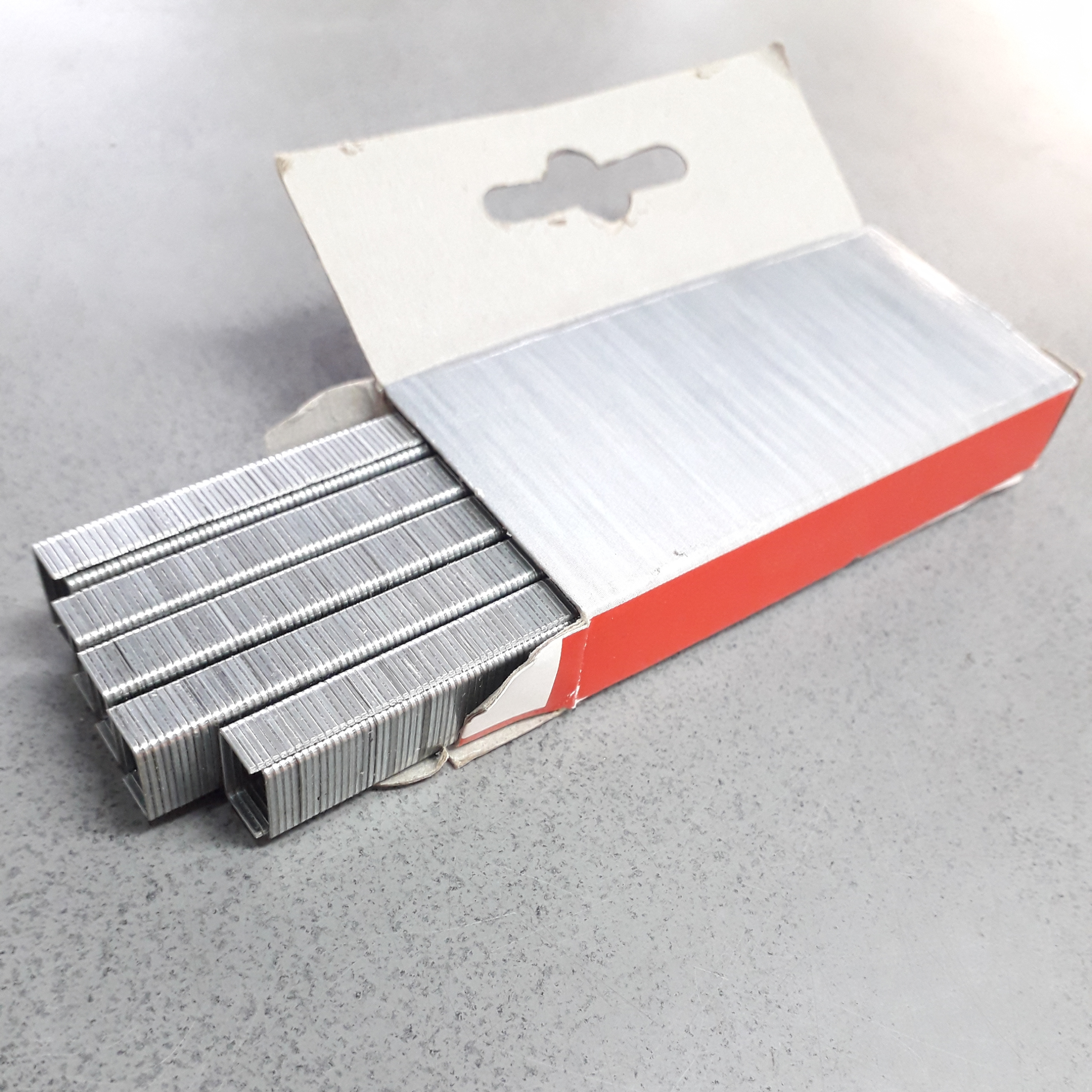 ลูกแม็กขาคู่ King Eagle (สำหรับยิงบอร์ด)