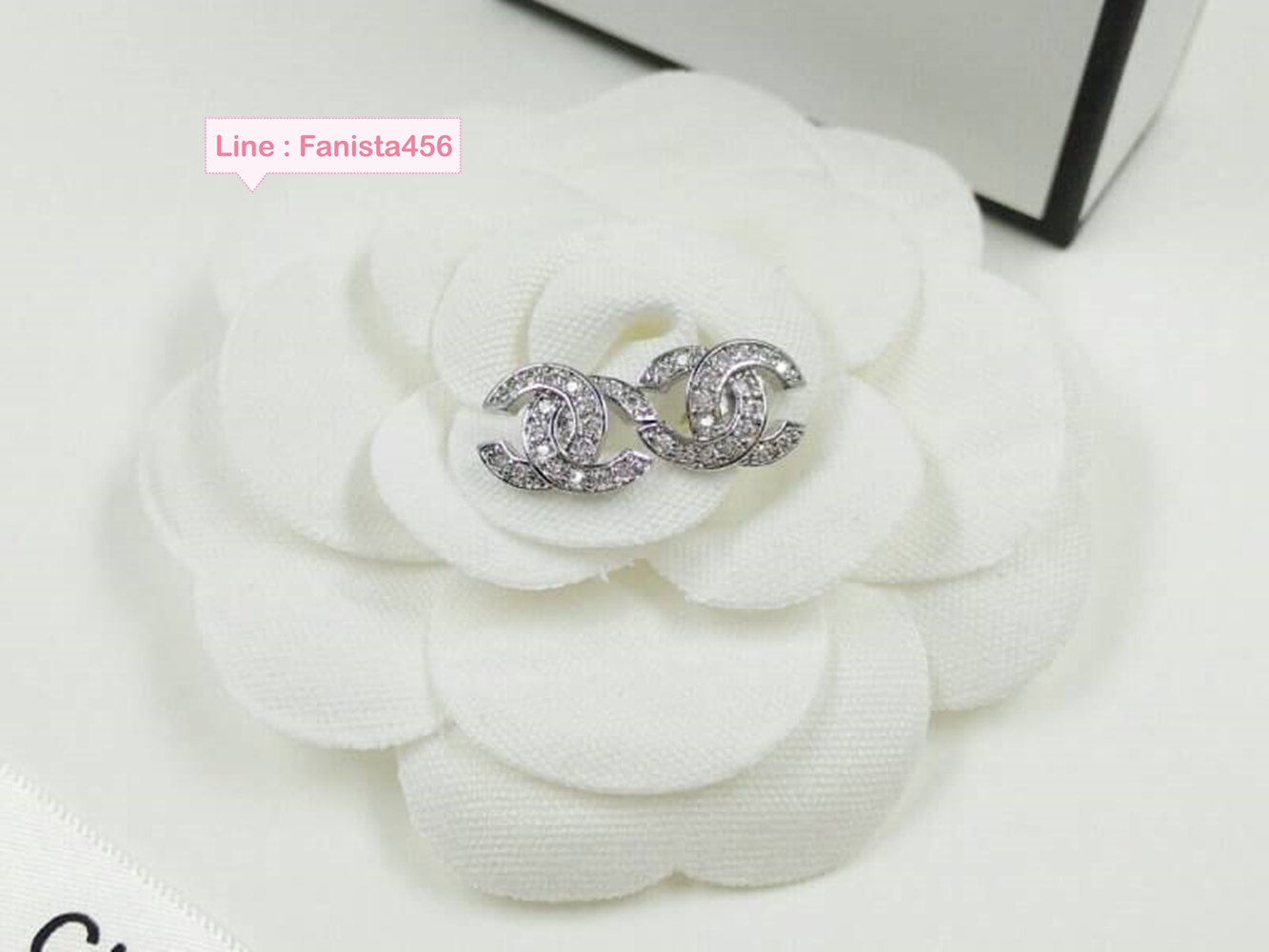 ต่างหูชาแนล Hiend ต่างหูชาแนลพระจันทร์ Moon Chanel Earring