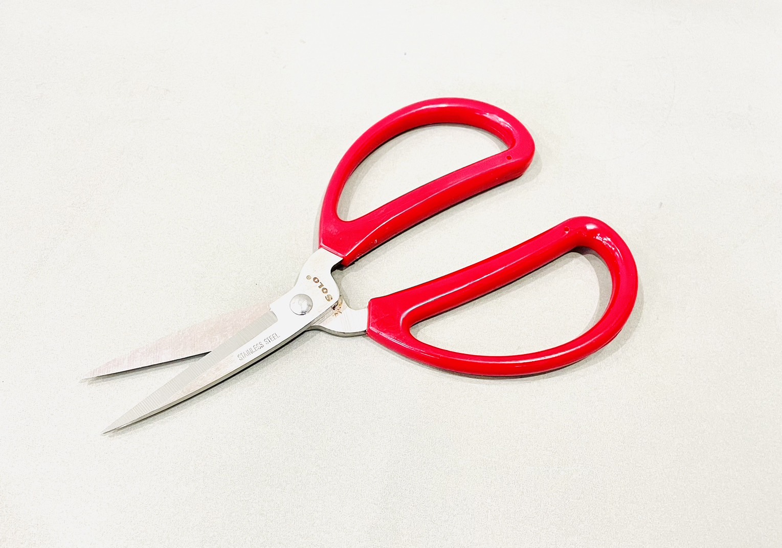 กรรไกรปากแหลม #858