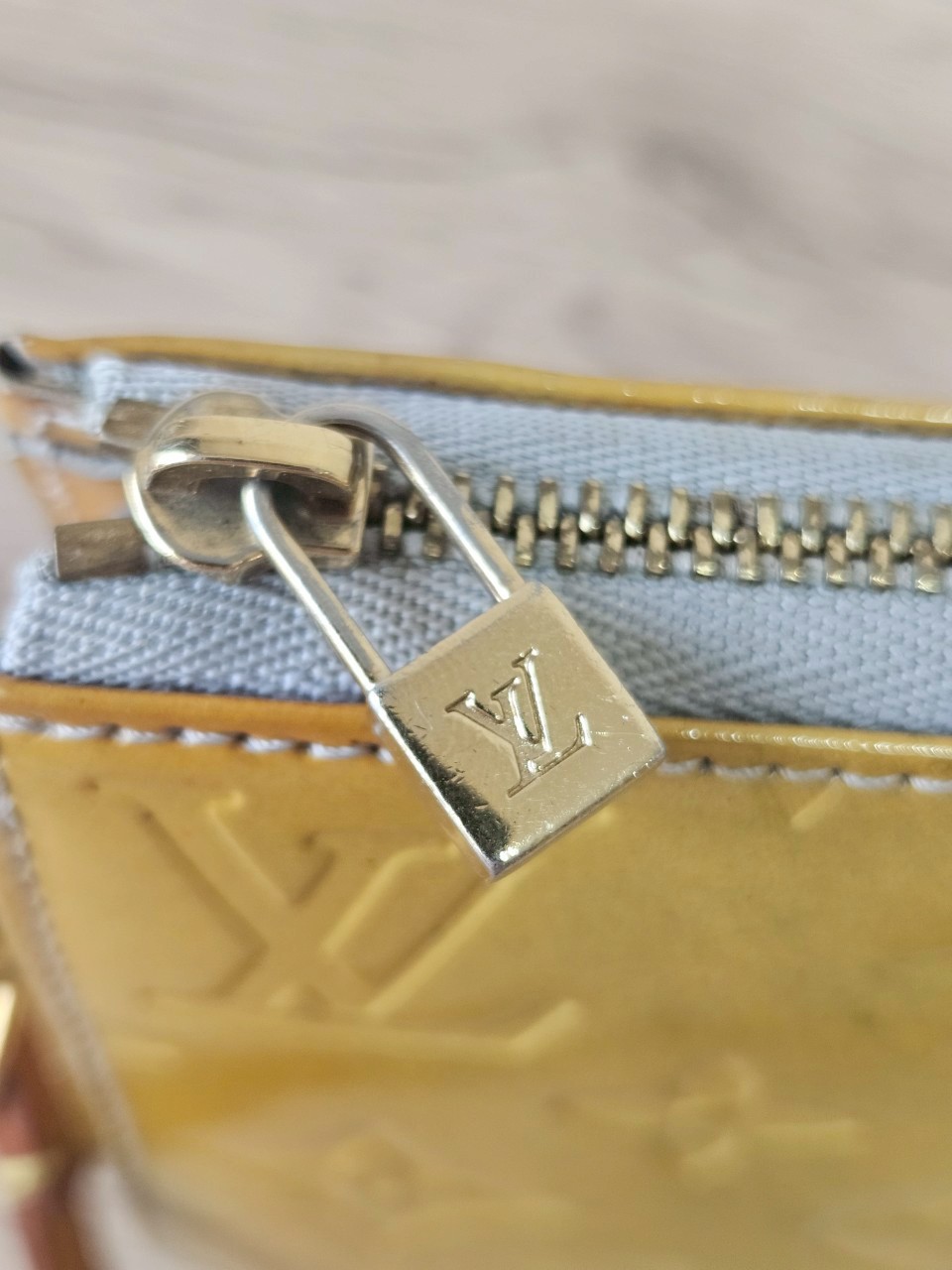 LV Lexington Pochette Monogram Vernis
