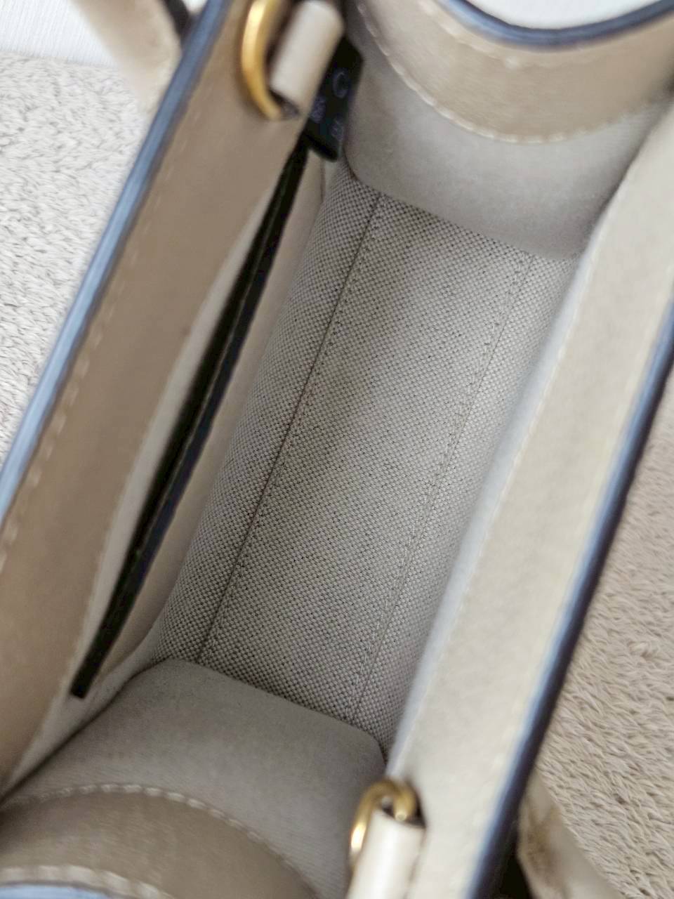 Gucci Mini Tote Interlocking Beige