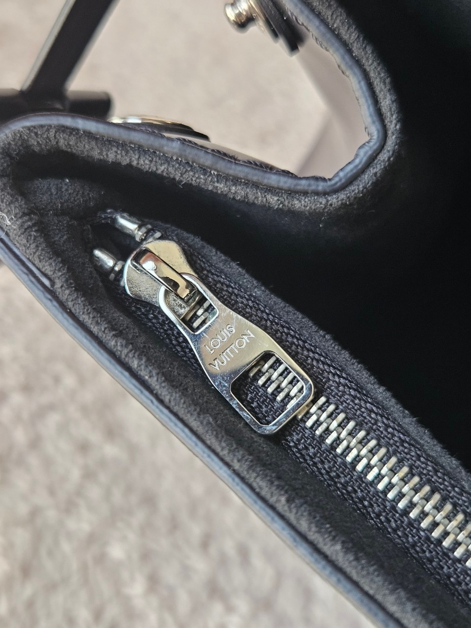 LV M41312 Cluny BB EPI microchip