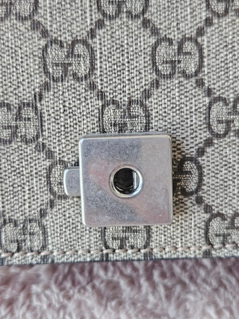 Gucci Dionysus Small ปีกแดง