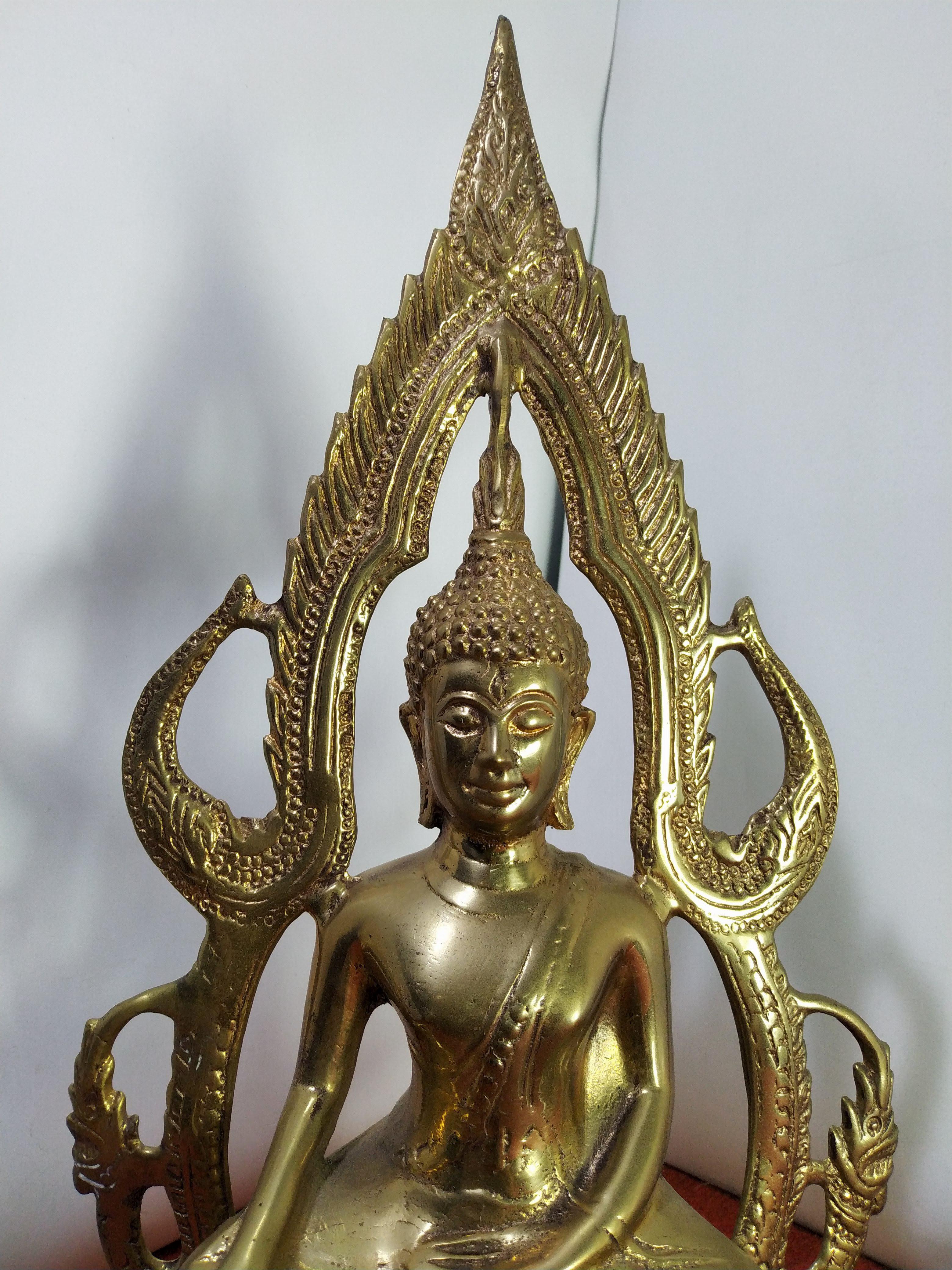 พระพุทธชินราช ๒๕ ศตวรรษ ฐานกว้าง 6 นิ้ว เนื้อทองเหลืองขัดเงางดงาม