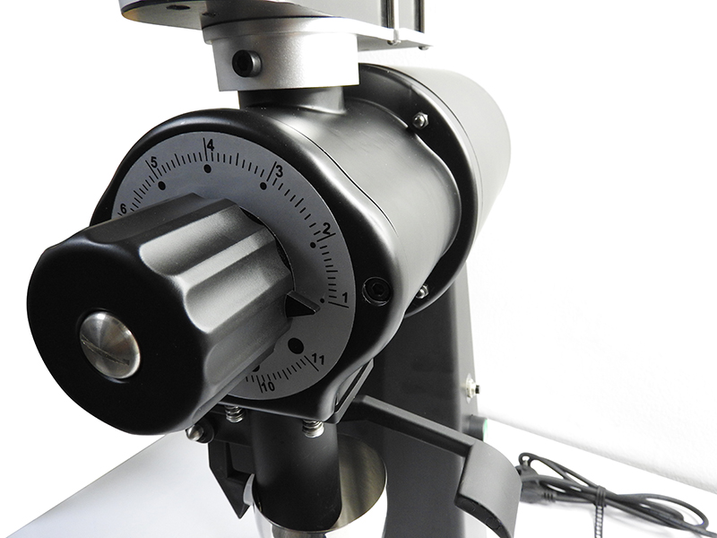 เครื่องบดกาแฟตัวใหญ่ มีตัวโดสตวงกาแฟ ด้วยกำลังไฟ 1500W