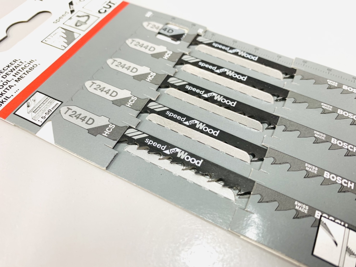 ใบเลื่อยจิ๊กซอ BOSCH ตัดไม้เนื้องแข็งตัดโค้ง #T244D