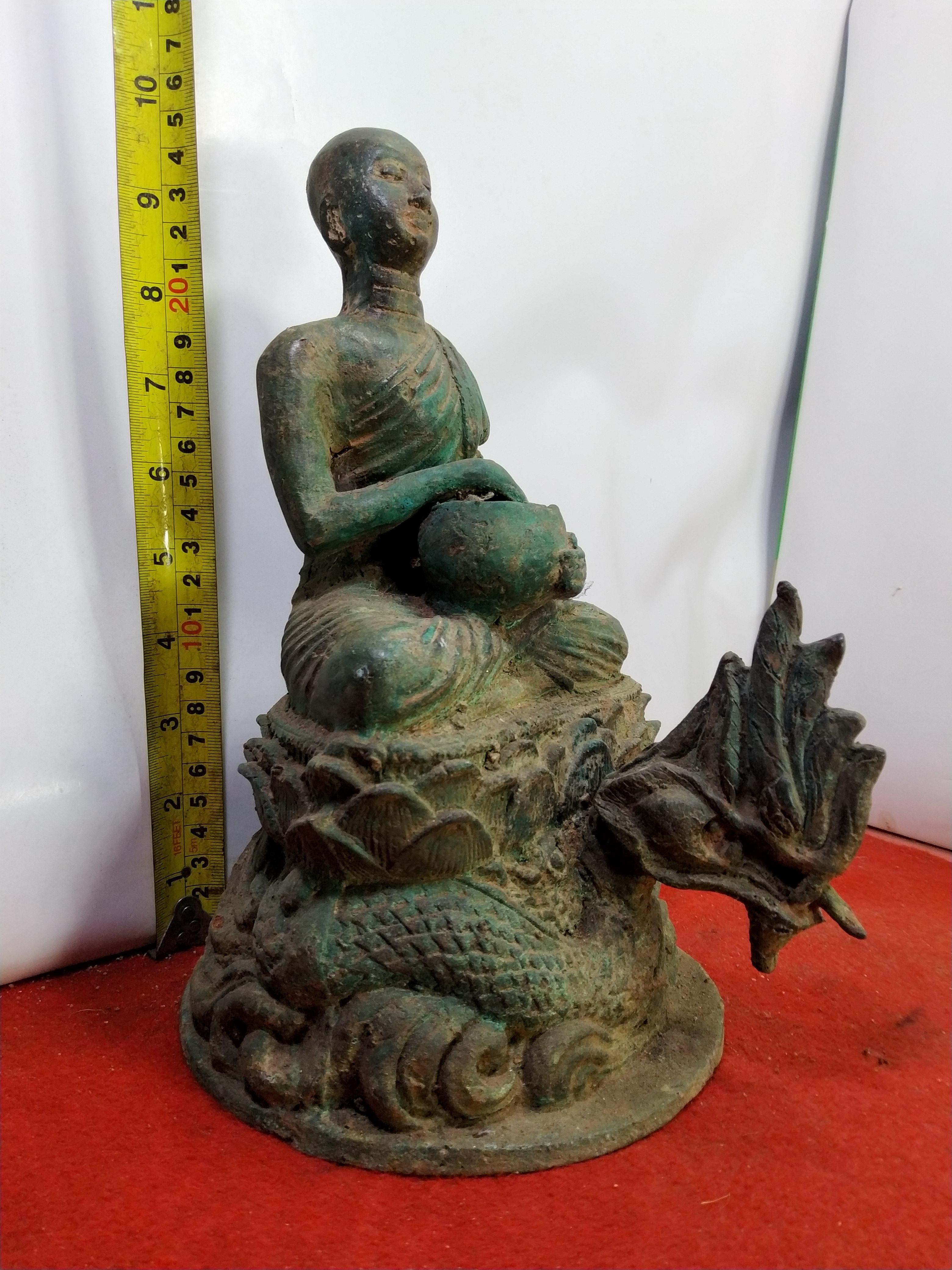 พระอุปคุต ปางจกบาตร ฐานนาคราช สูง 10 นิ้ว