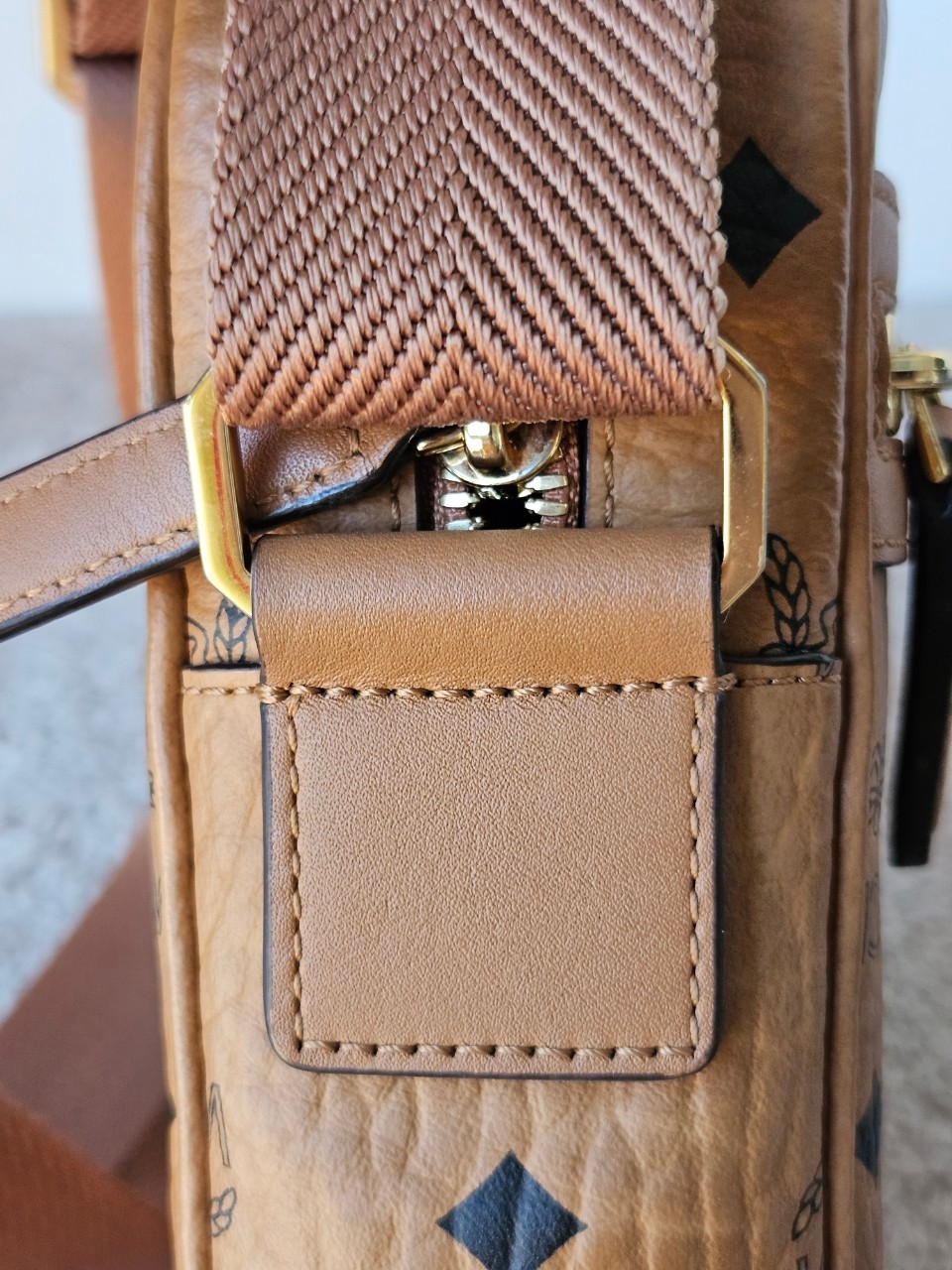MCM Crossbody Mini Conyac