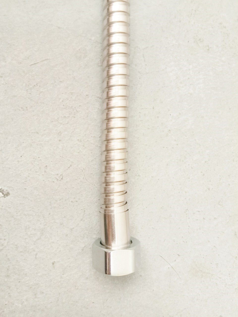 สายฝักบัวอาบน้ำโครเมี่ยม