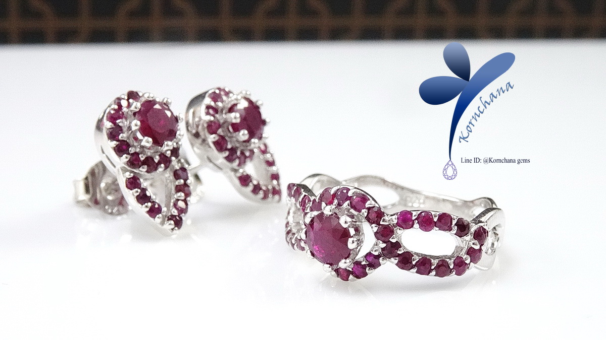เซ็ทต่างหู,แหวนพลอยทับทิมแท้ สีชมพูอมแดงสวยมาก ตัวเรือนเงินแท้ ดีไซน์เก๋ใส่ติดนิ้วในชีวิตประจำวันได้เลยค่ะ ราคาโปรโมชั่น เหลือ 2,900-เท่านั้นจ้า