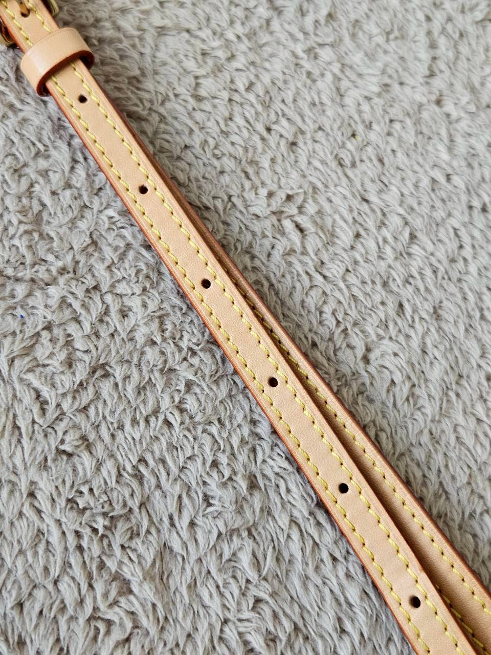 LV Strap คาวไฮ