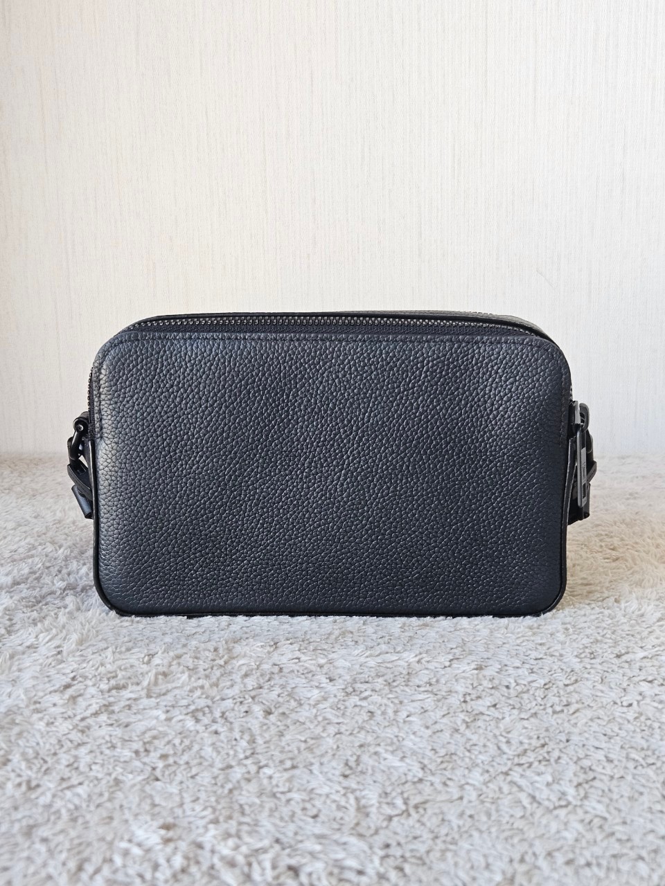 LV M59161 Alpha Wearable Wallet