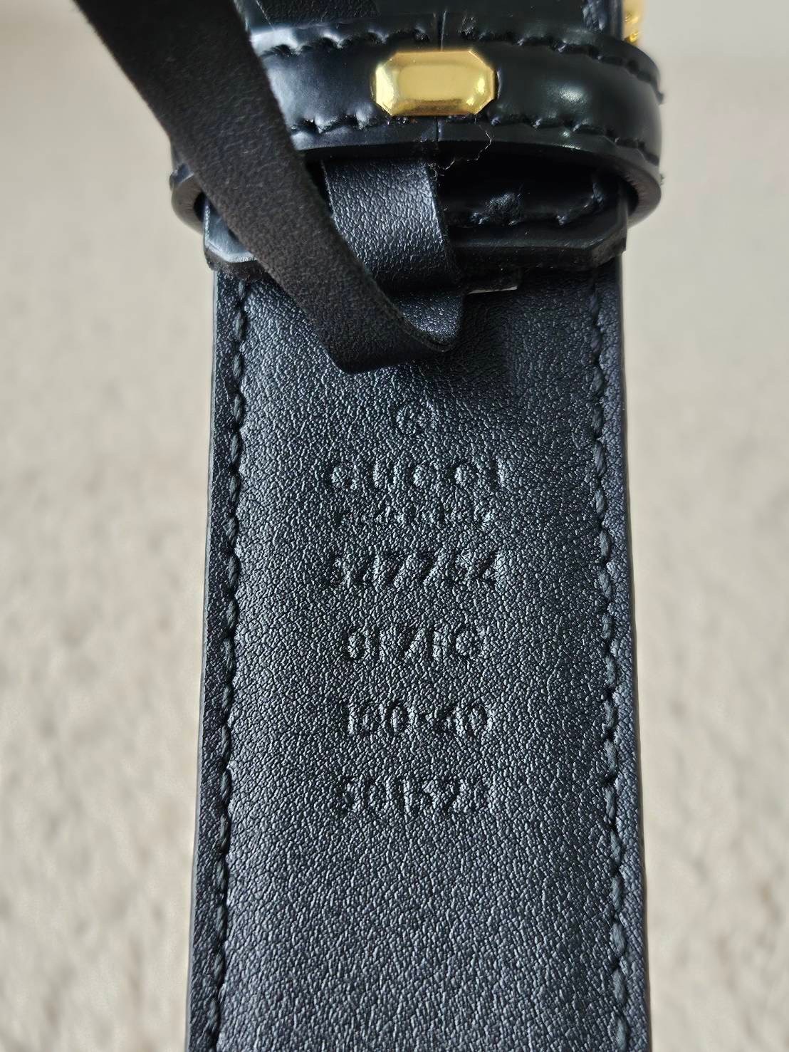 Gucci Enamel Logo Leather Belt