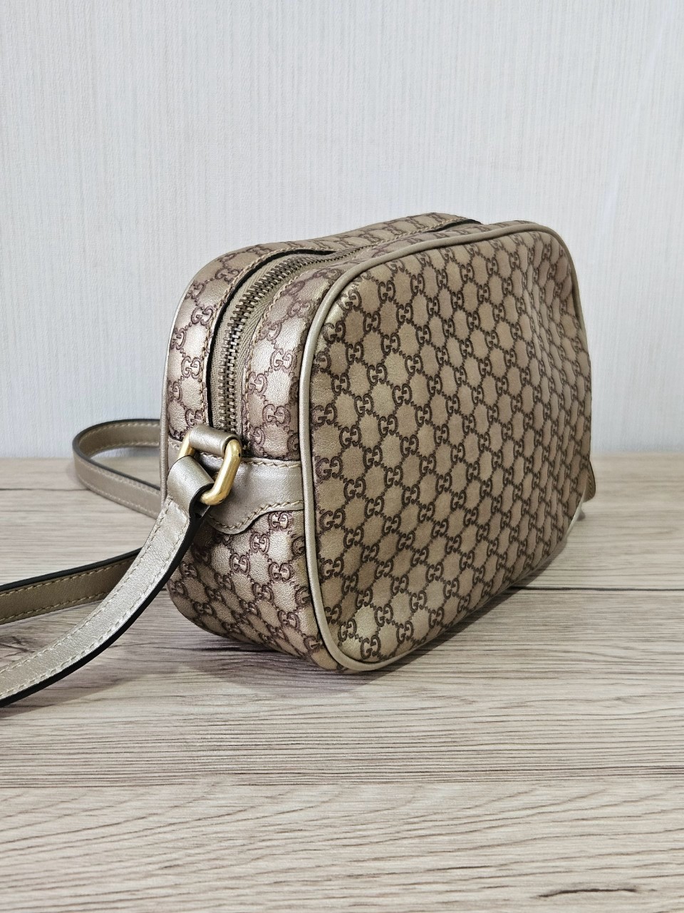 Gucci Guccissima Bamboo Metallic Gold Shoulder bag