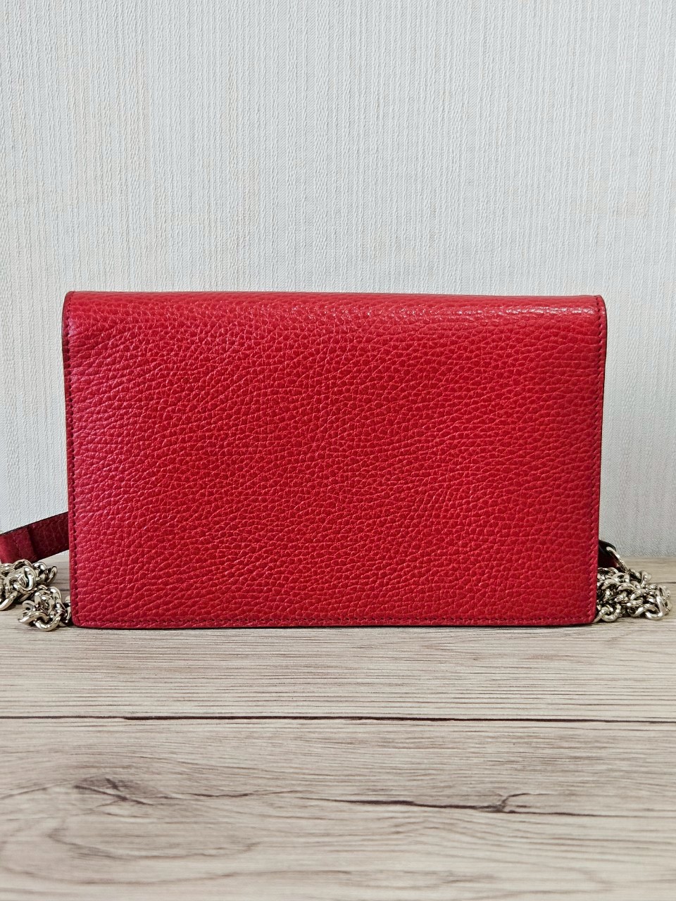 Gucci Interlock WOC สีแดง