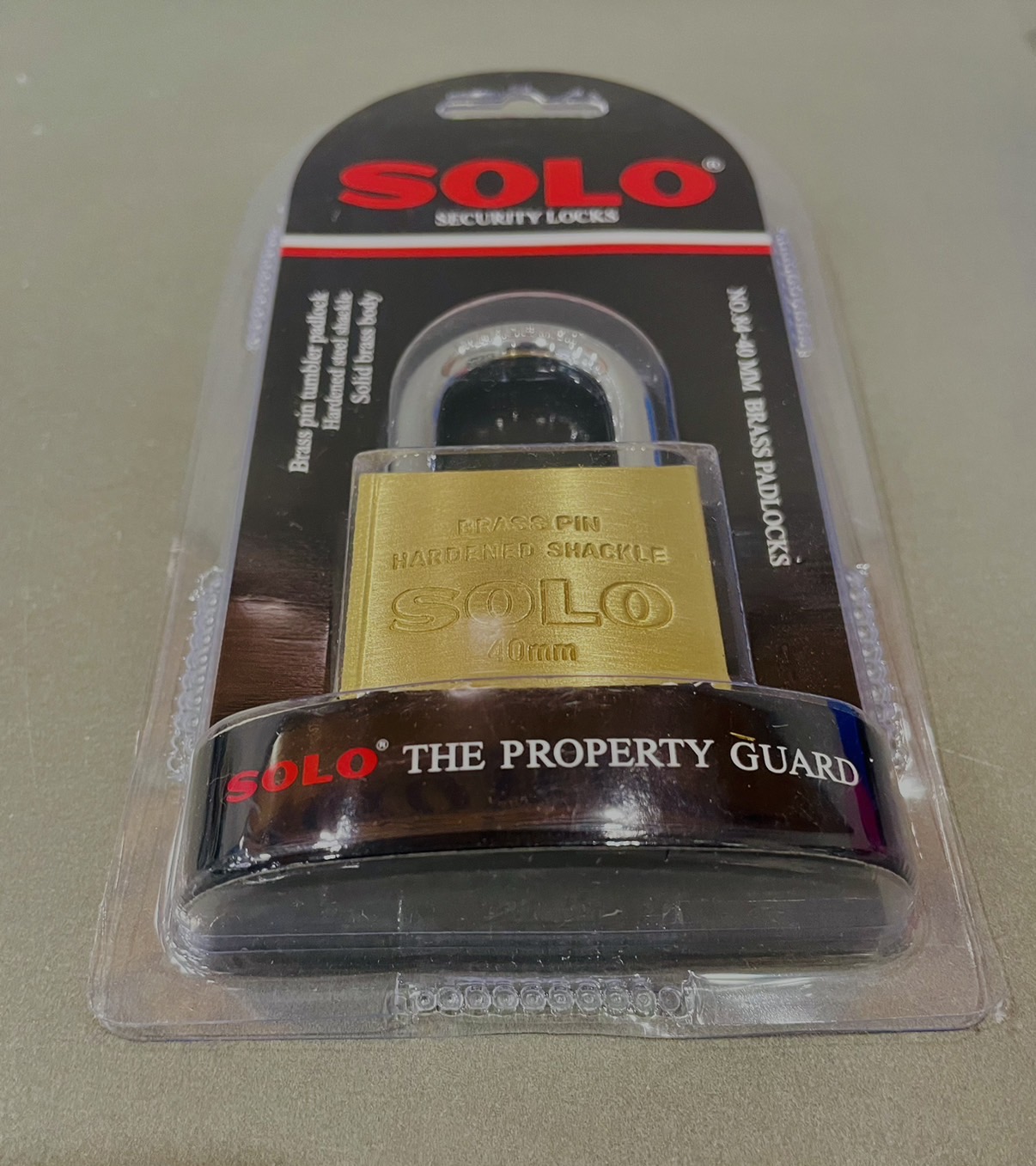 กุญแจสปริงทองเหลือง คอสั้น Solo