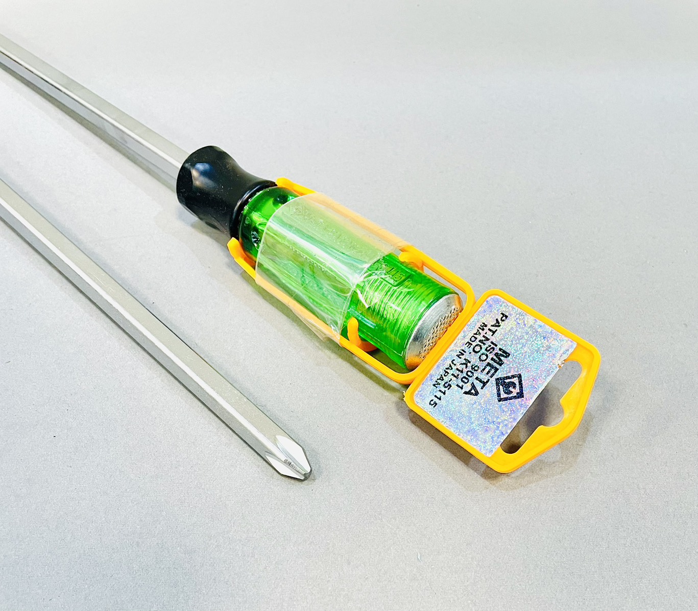 ไขควงทะลุ META 6มิล ชุบสติมแม่เหล็ก ( + )