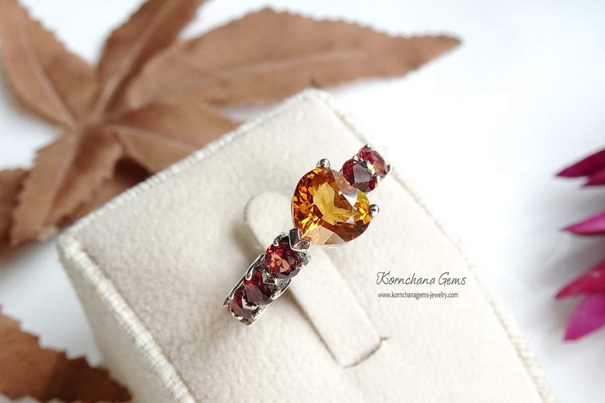 Heart Citrin ring แหวนรอบวงพลอยซิทรินรูปหัวใจสีเหลือง สลับพลอยการ์เนทสีน้ำตาลแดงรูปหัวใจรอบวง ชุบทองคำขาว