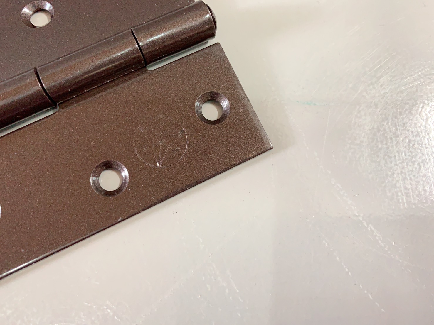 บานพับรมดำ 4"