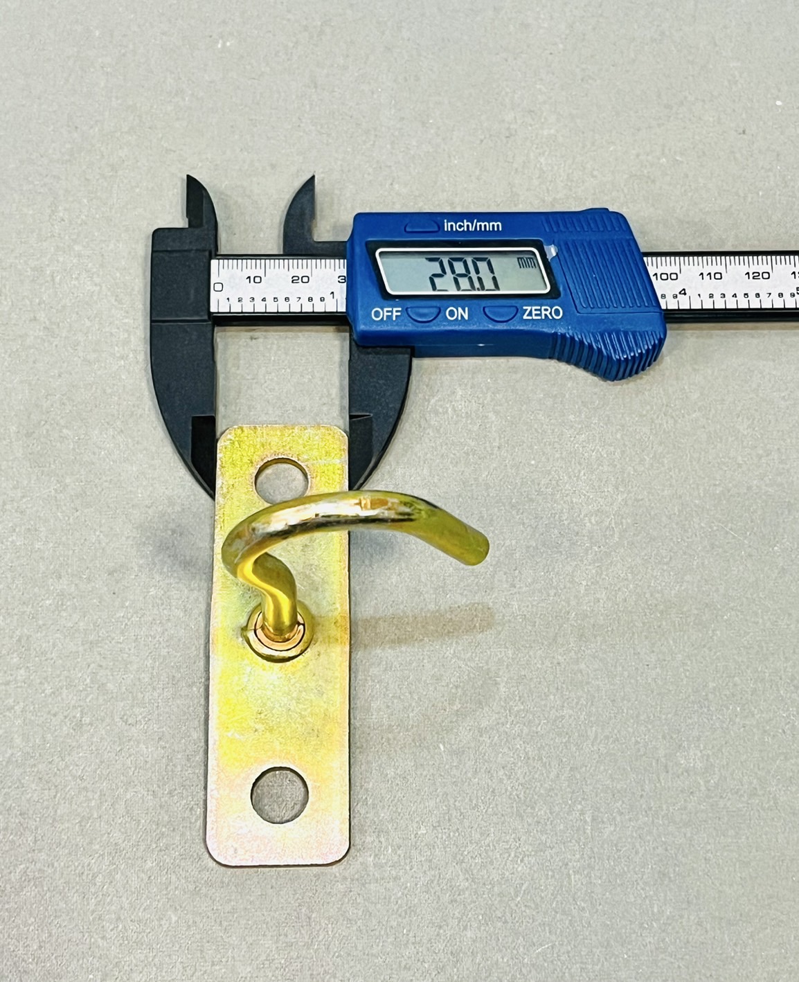 ตะขอแขวนเพดาน ตัวซี