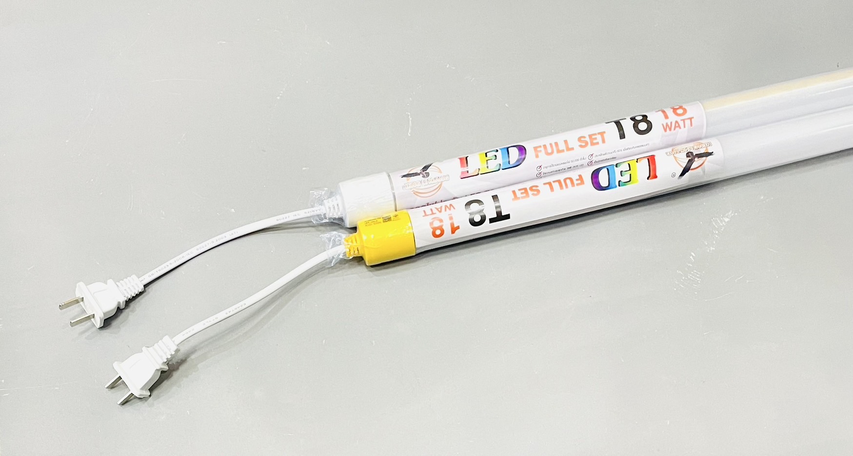 หลอดนีออน LED 18w พร้อมปลั๊กเสียบ