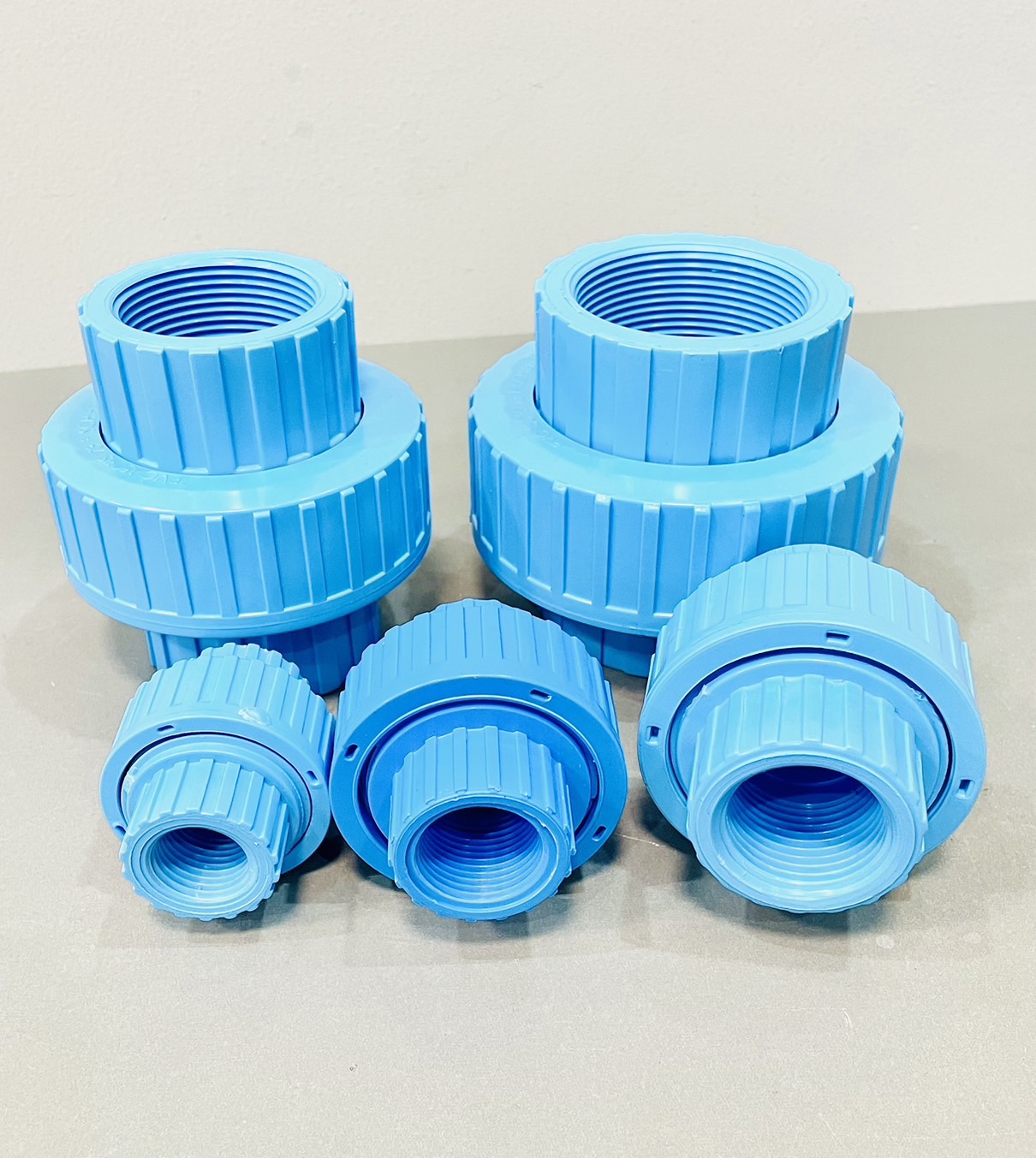 ยูเนี่ยนสั้น เกลียวใน TF