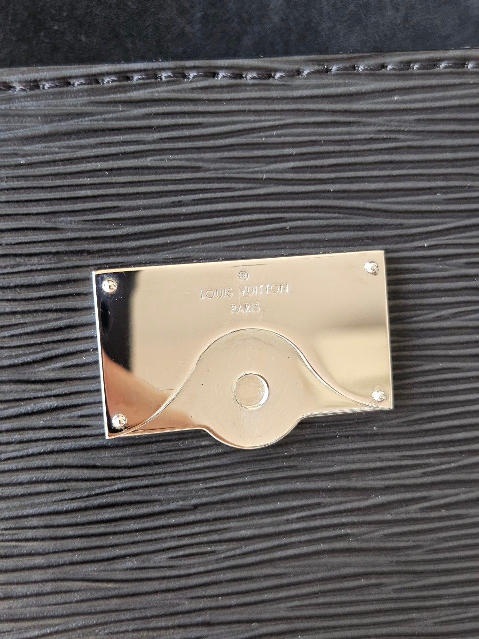 LV M41312 Cluny BB EPI microchip