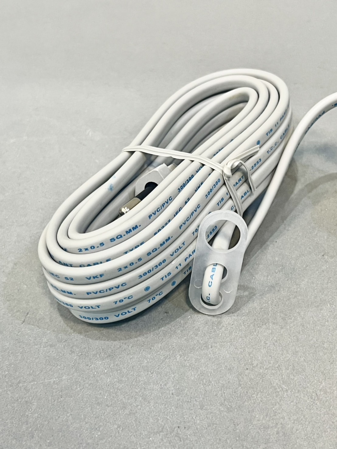 ขั้วห้อยเกลียวกระเบื้อง+ปลั๊ก+สาย