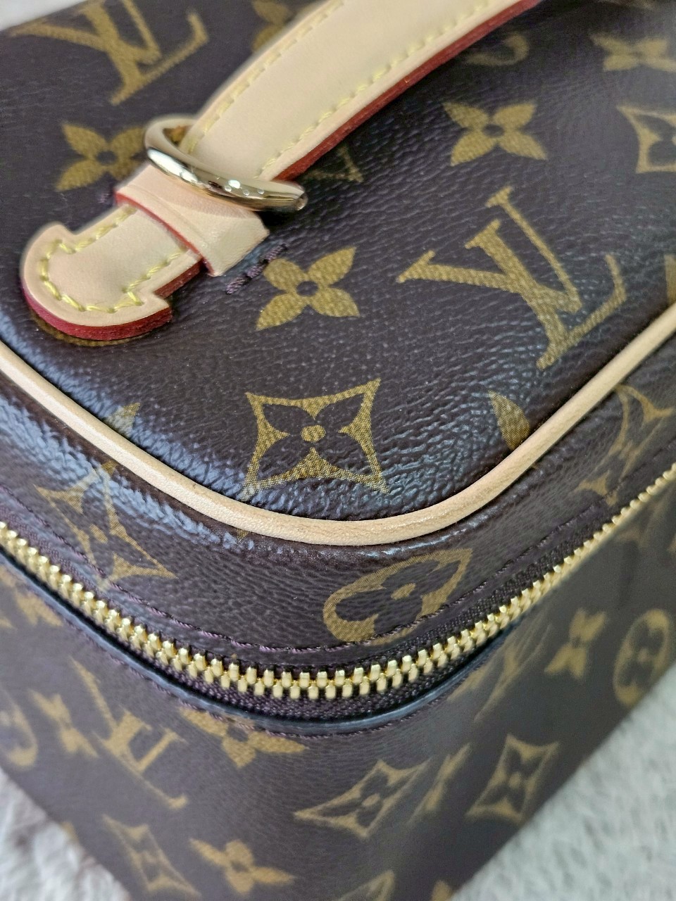 LV Nice Mini Microchip