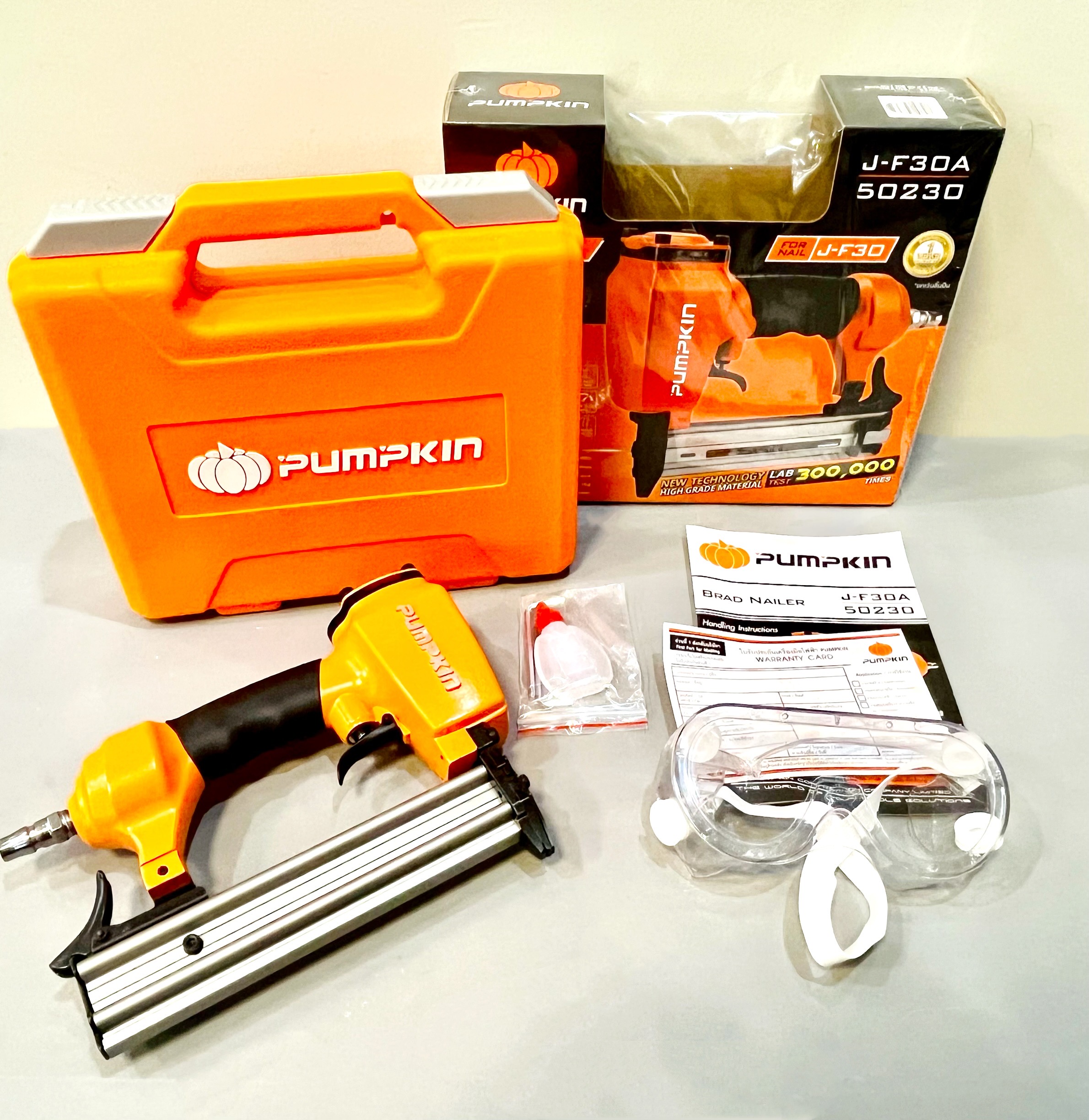 ปืนยิงตะปูลมขาเดี่ยว F-30 พัมคิน