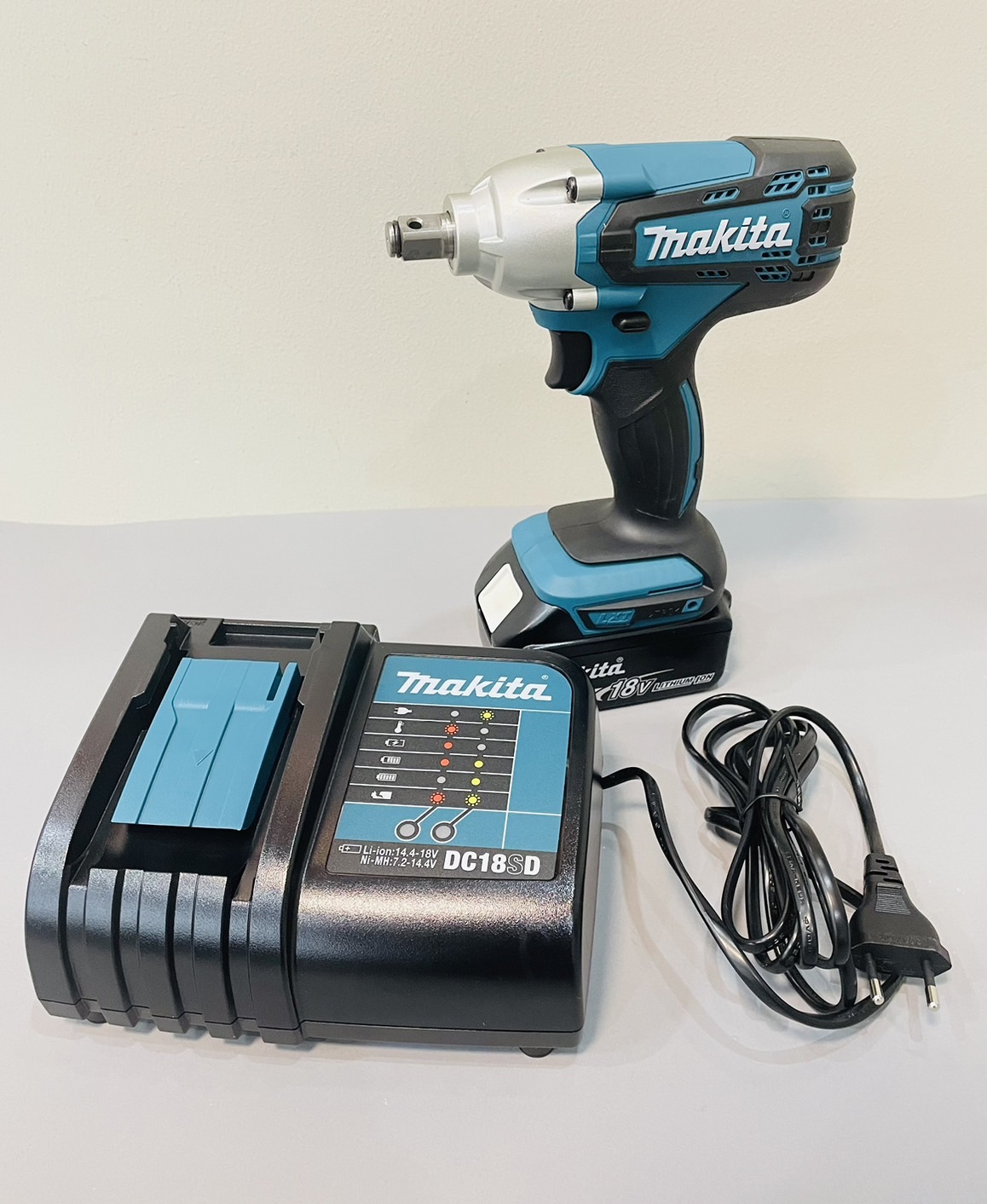 บล็อกไร้สาย 1/2" DTW190SF1J MAKITA